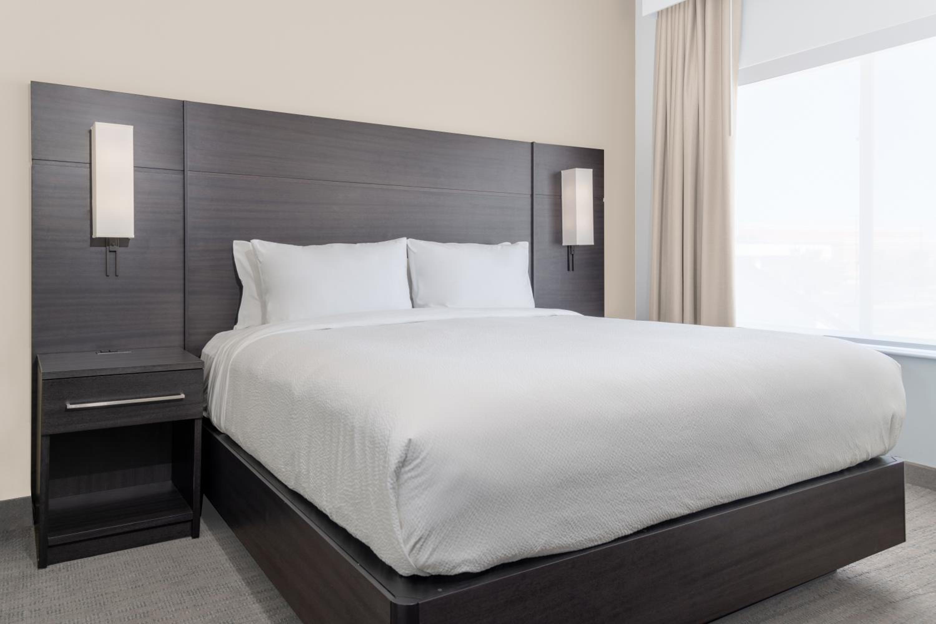 One-Bedroom King Suite with Sofa Bed and Roll-in Shower - Mobility Accessible photo 1