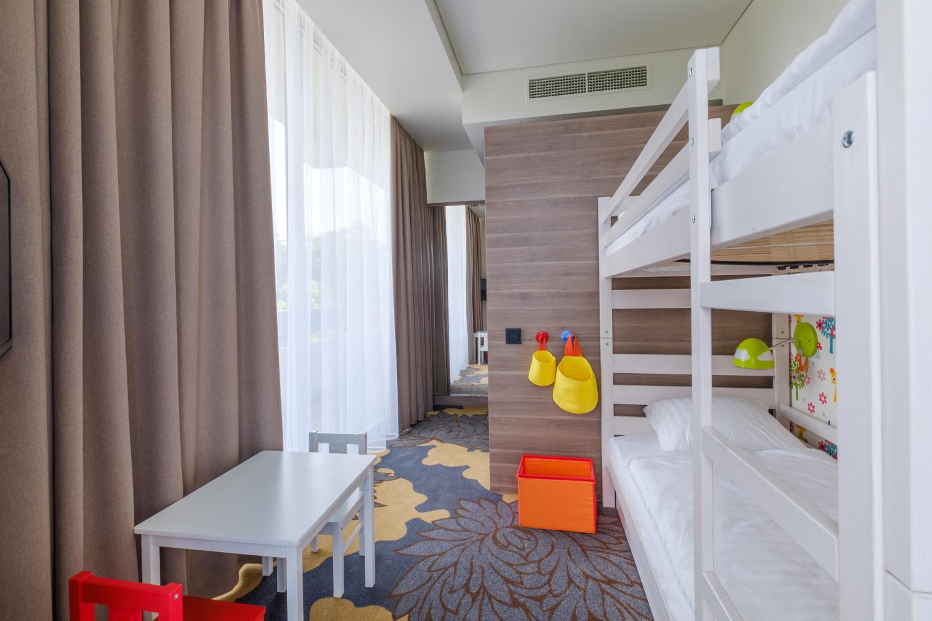 Family Club Room with Spa Access  photo 1