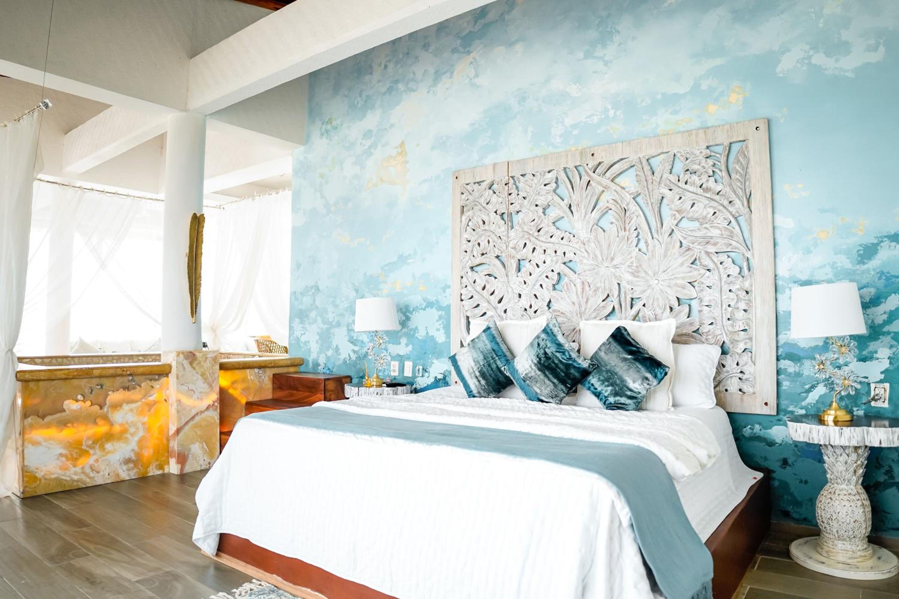 Deluxe Suite with Sea View