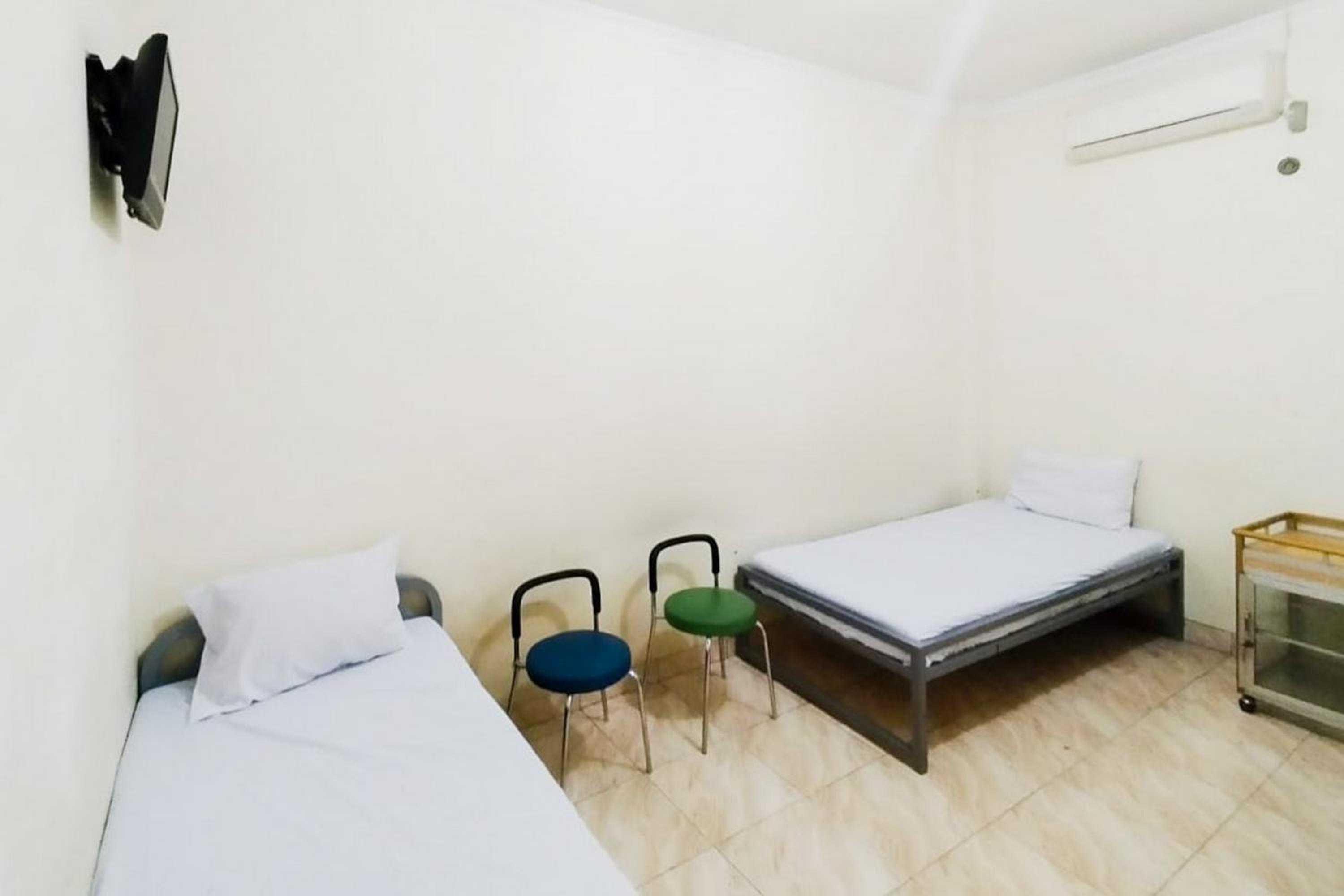 Standard Twin Room photo 3