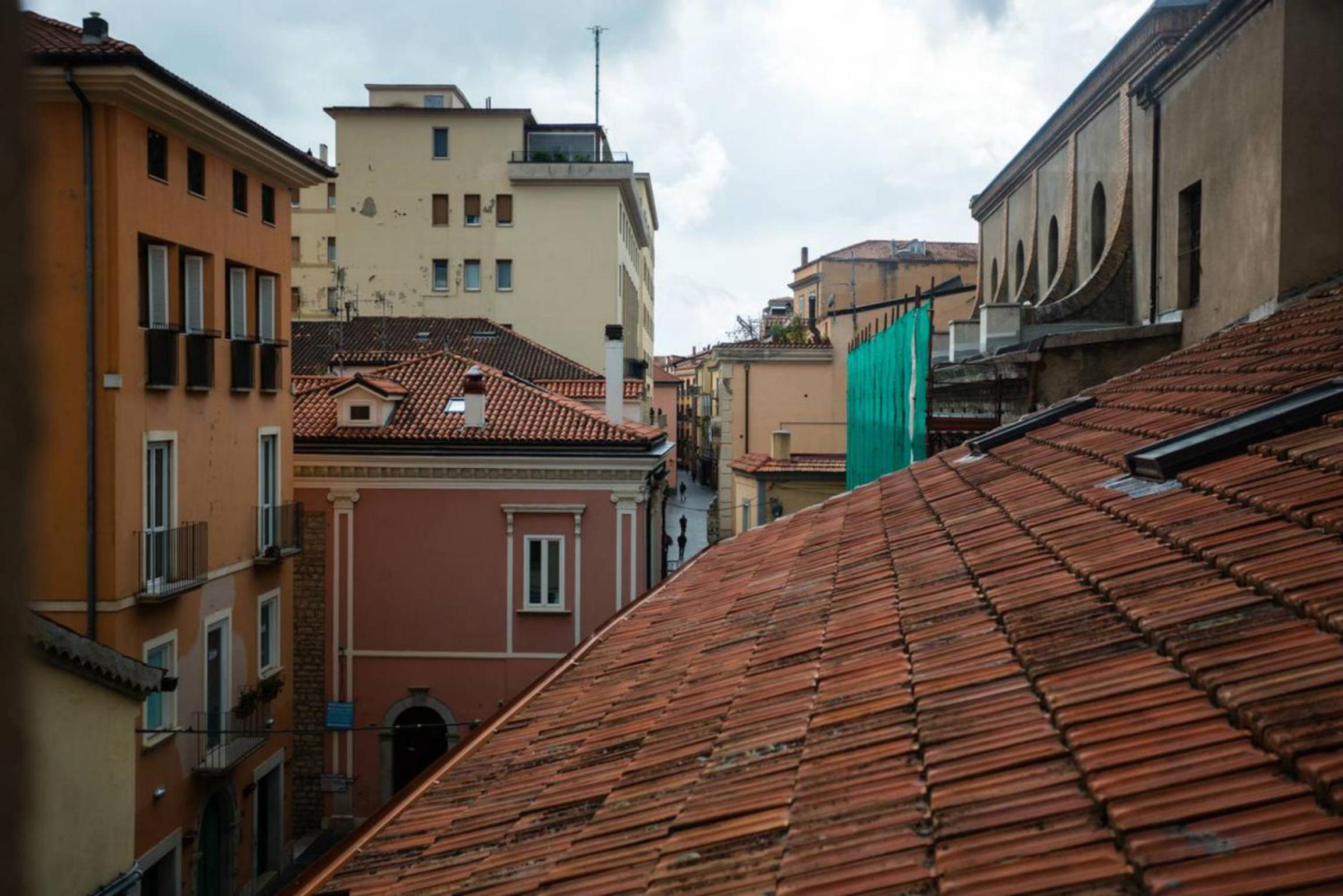 Double Room with Balcony (2 Adults + 1 Child) - Photo 3
