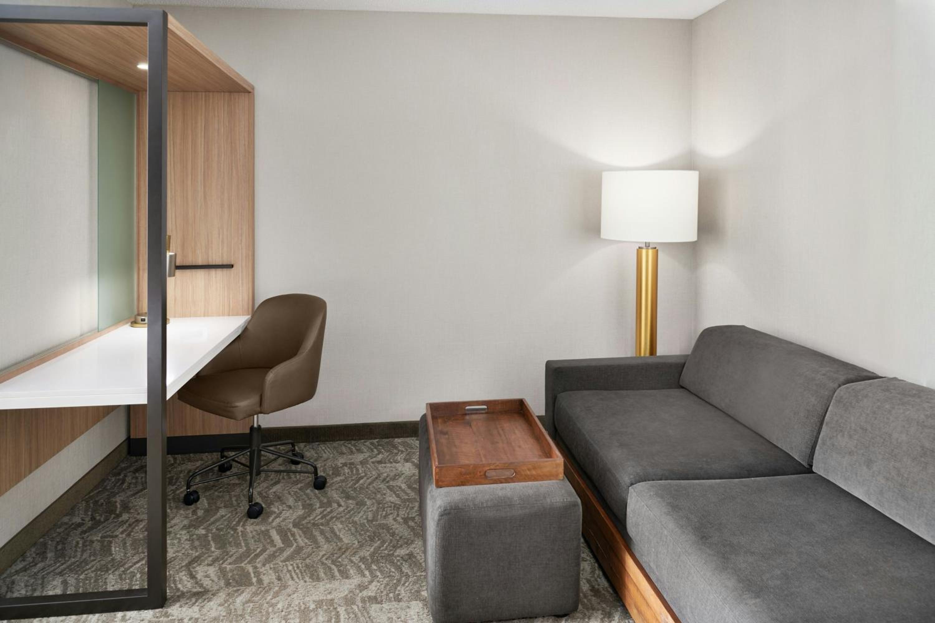 King Studio - Hearing Accessible - Photo 5
