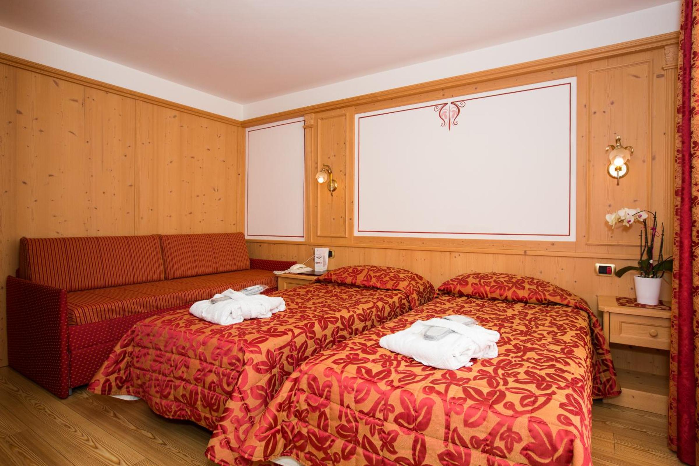 Double Room with Balcony photo 2
