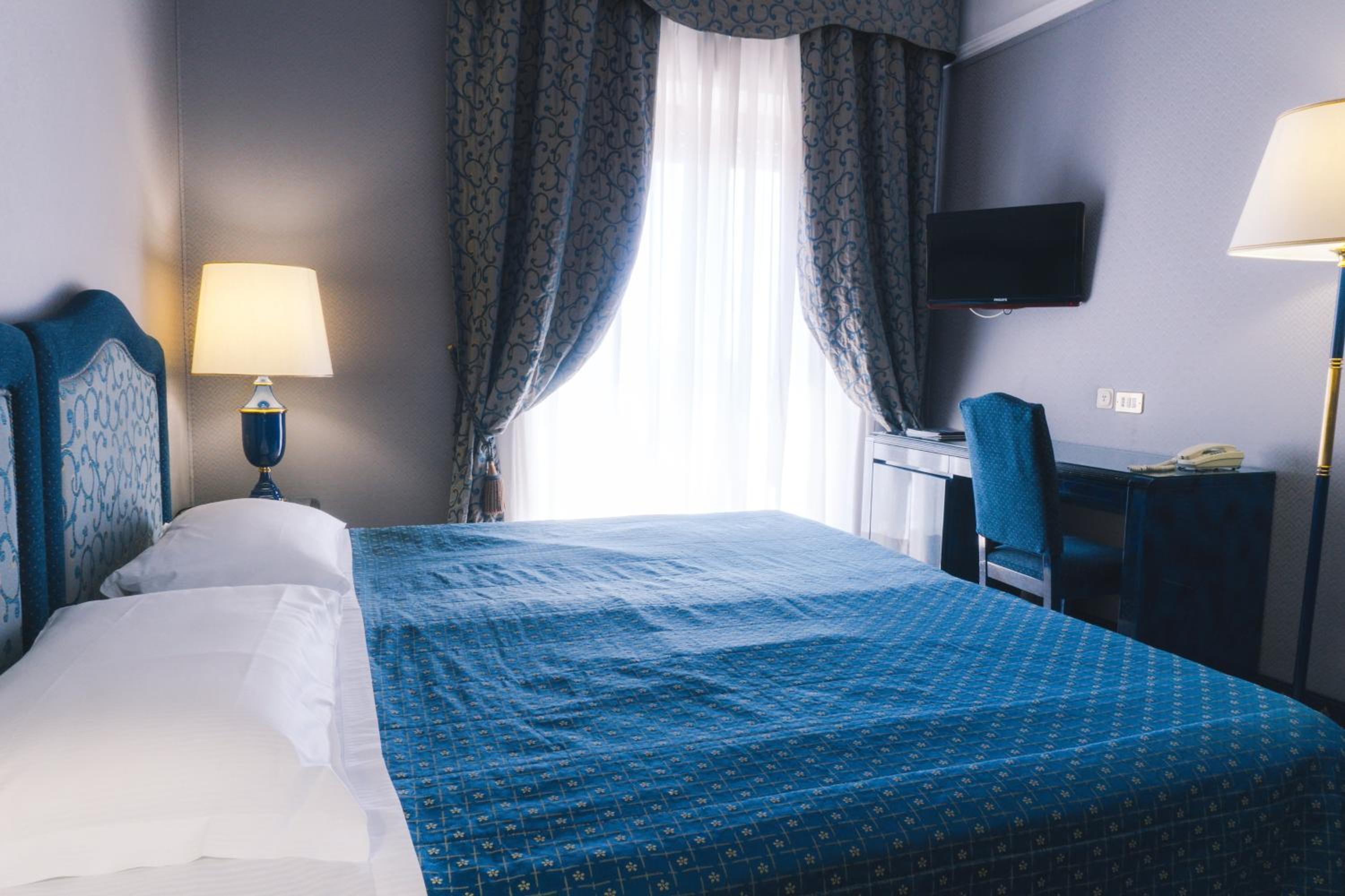 Superior Double Room - Photo 2