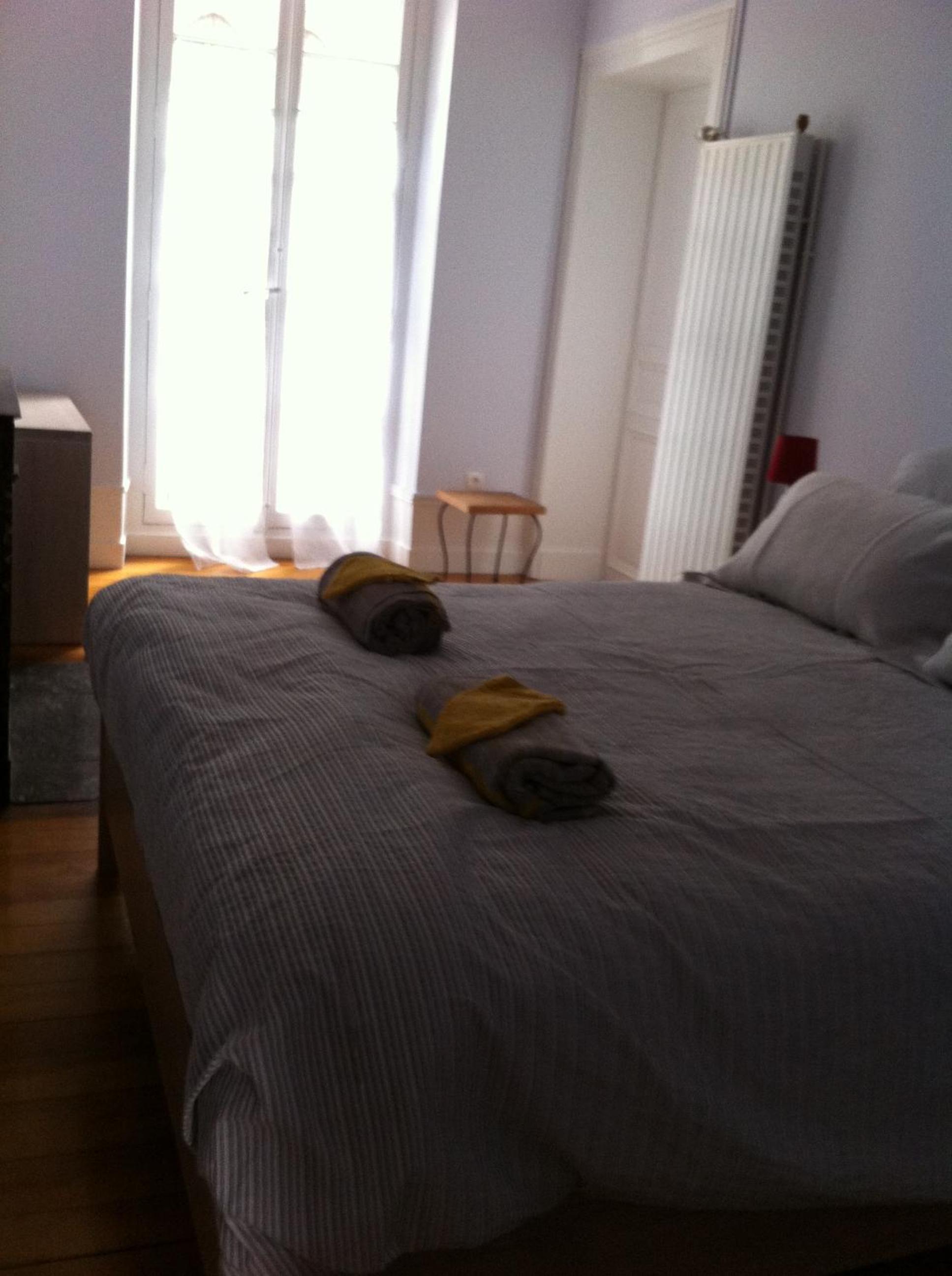 Five-Bedroom Apartment - Photo 3
