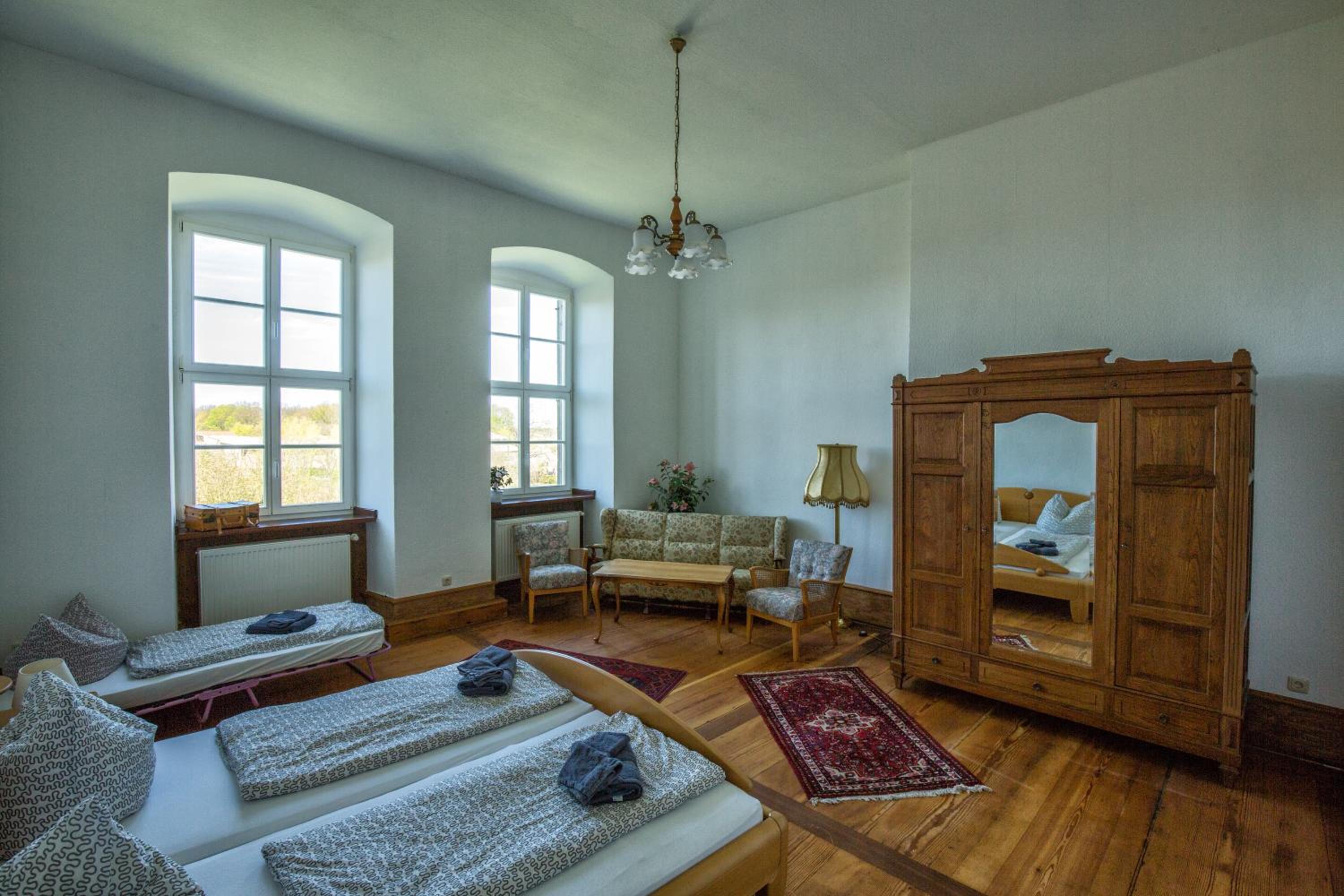 Three-Bedroom Apartment photo 2