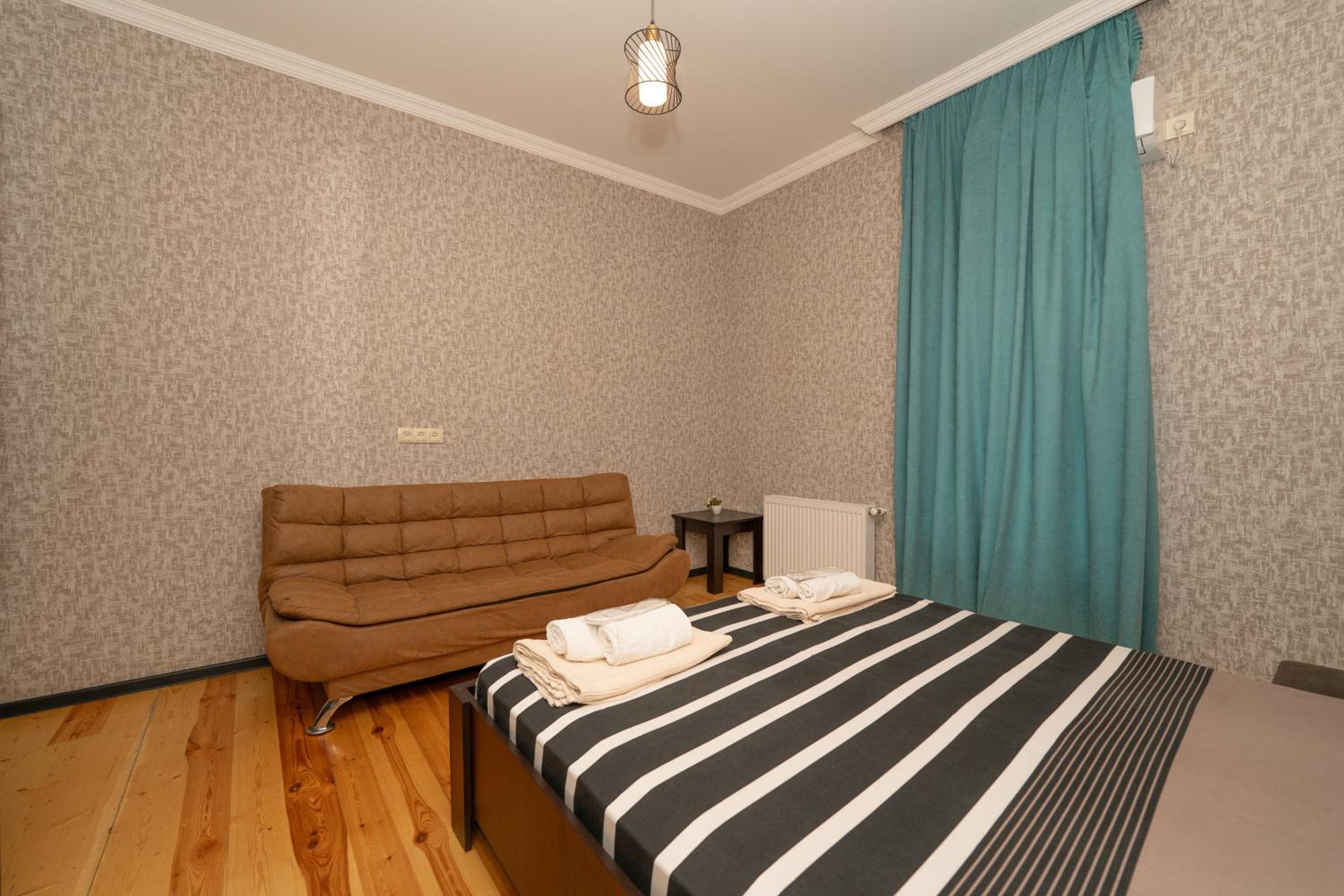 Double Room with Private Bathroom photo 3