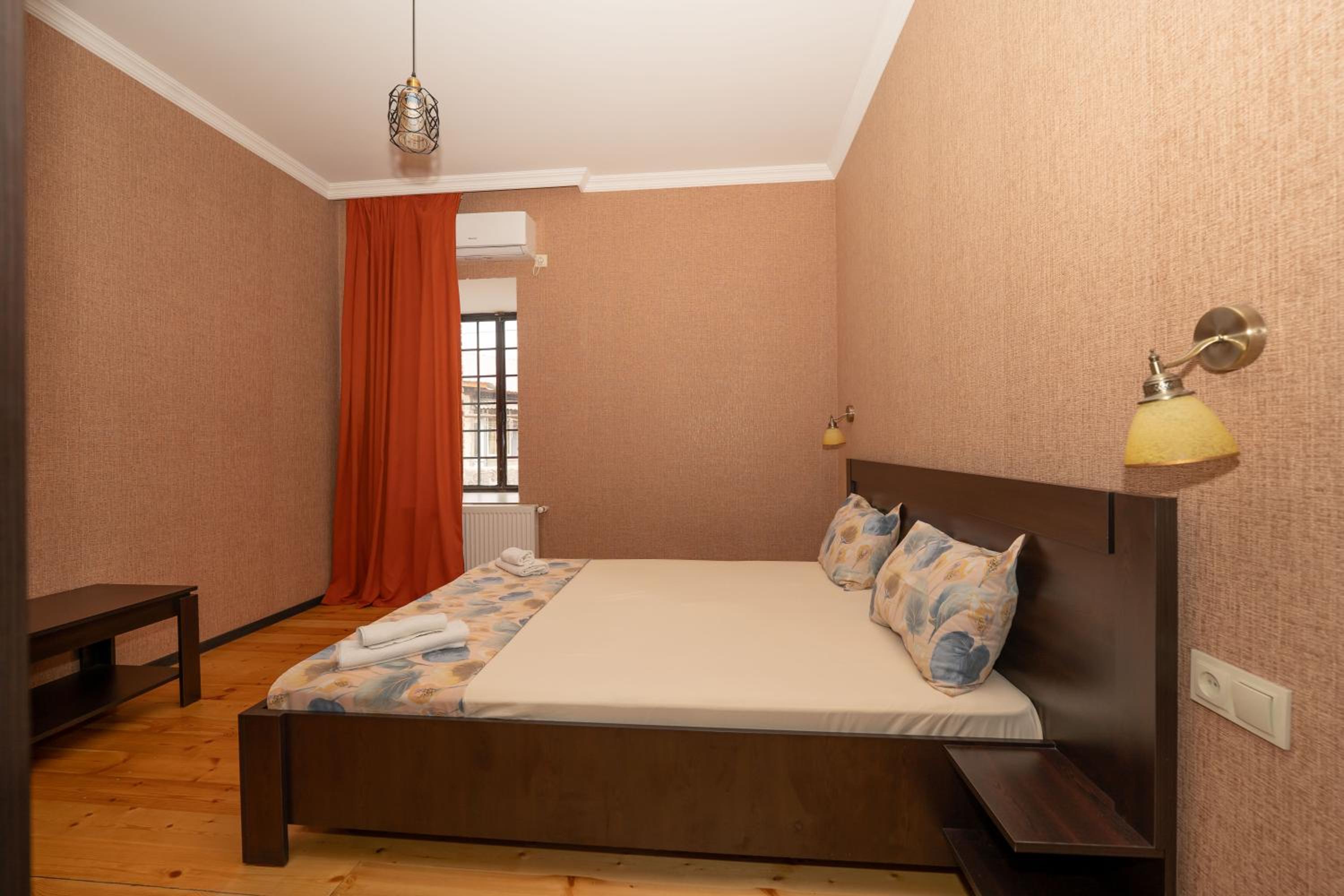 Double Room with Private Bathroom photo 1
