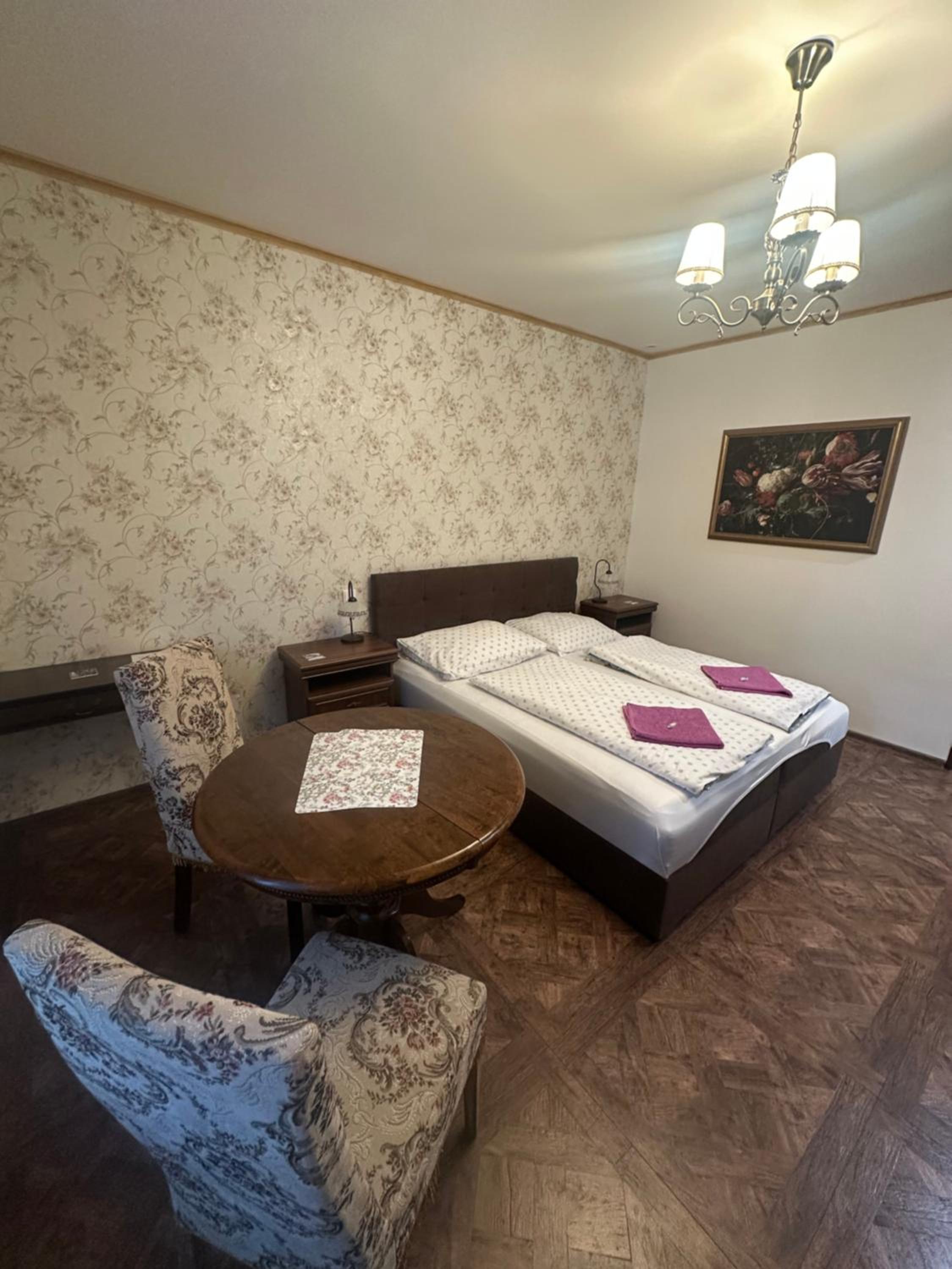 Deluxe Double Room with Shower photo 2