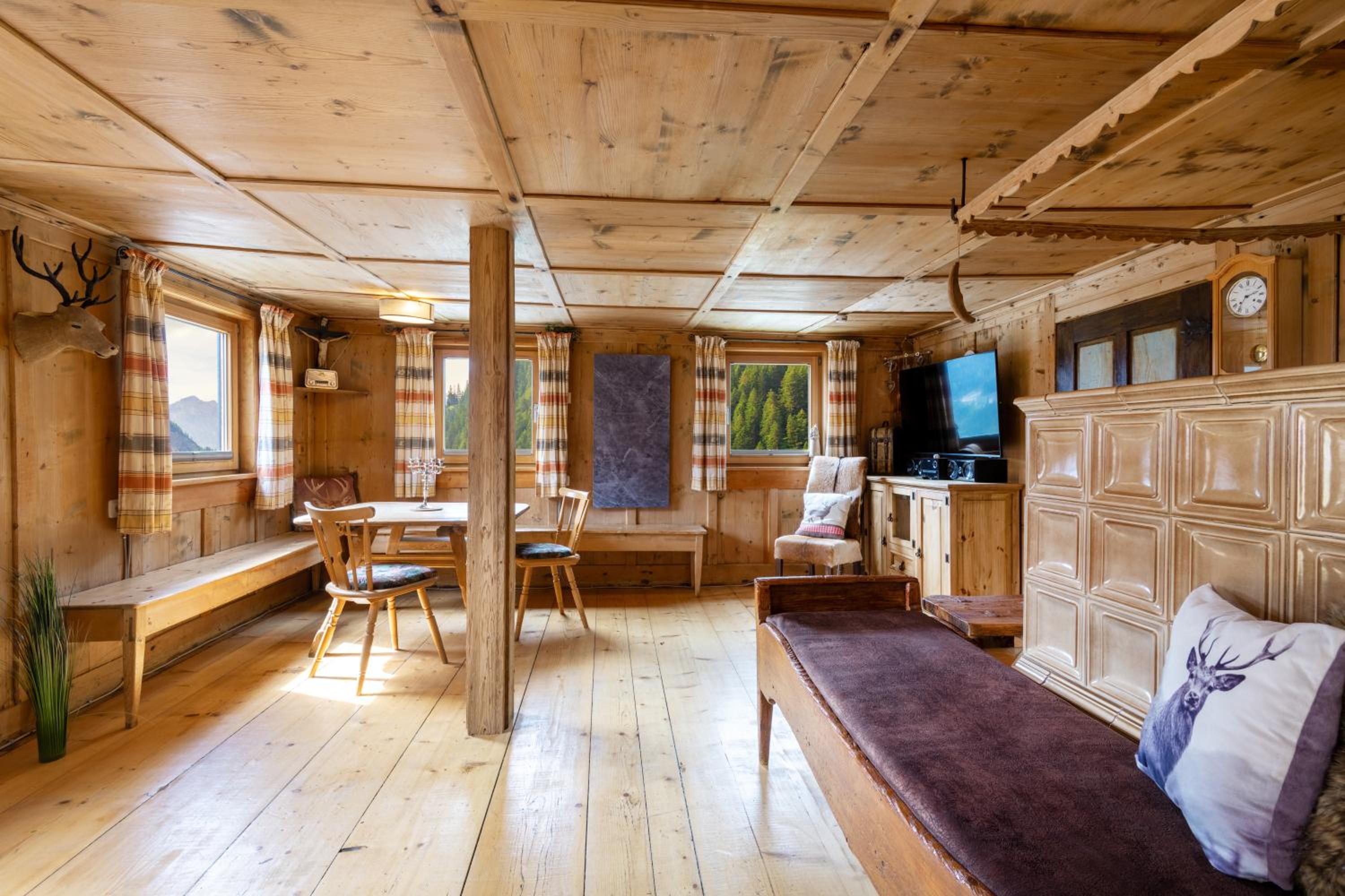 Two-Bedroom Apartment with Terrace photo 3