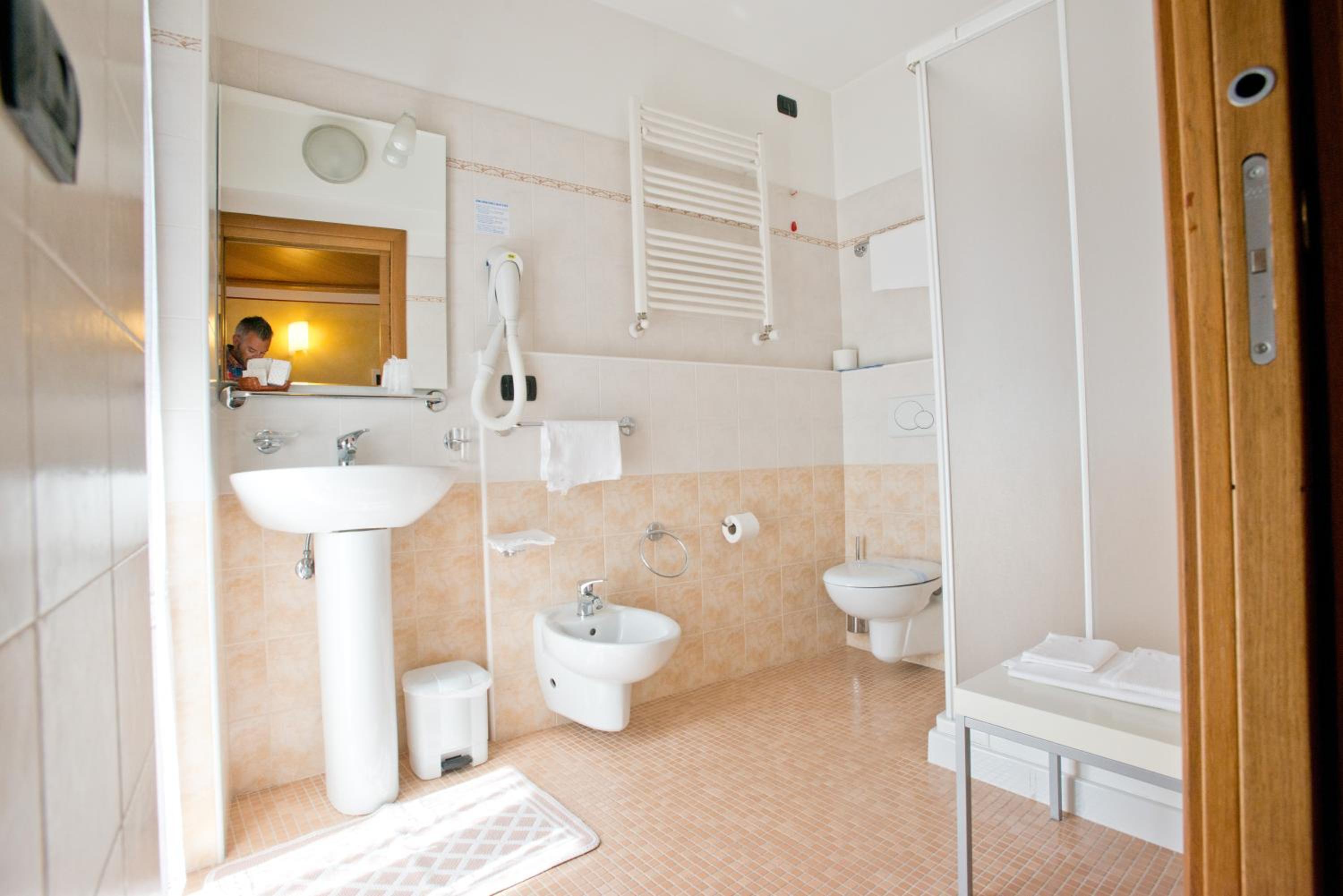 Double Room - Annex - Photo 10