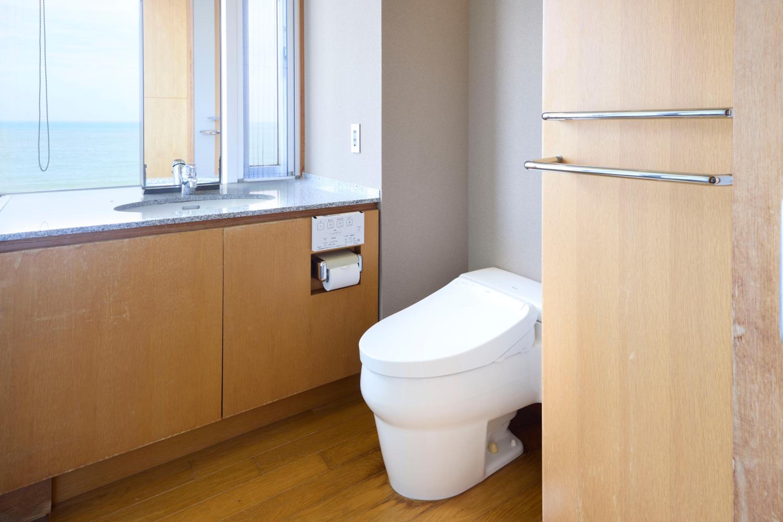 Twin Room with Bathroom photo 3