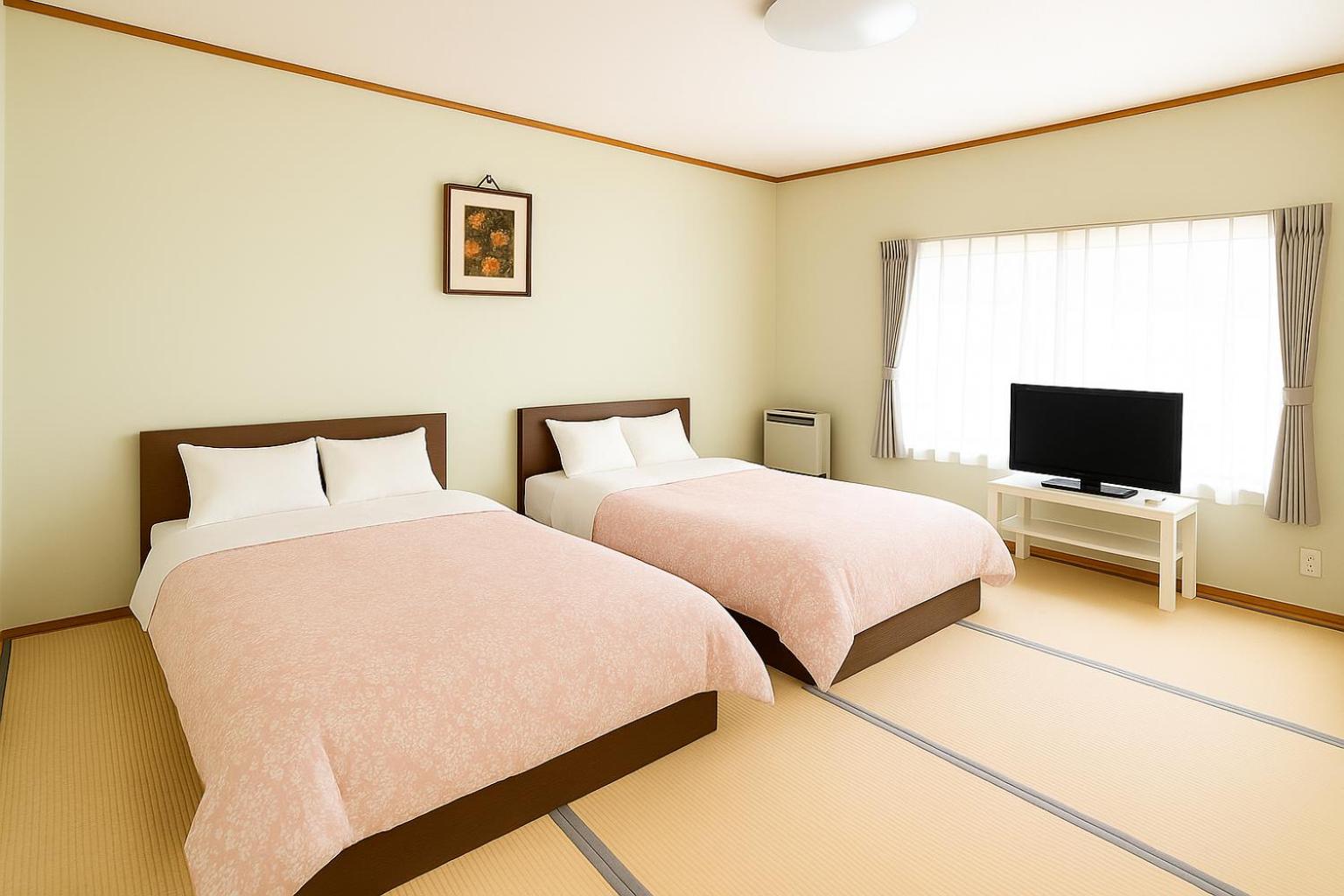 Economy Quadruple Room with Shared Bathroom photo 1