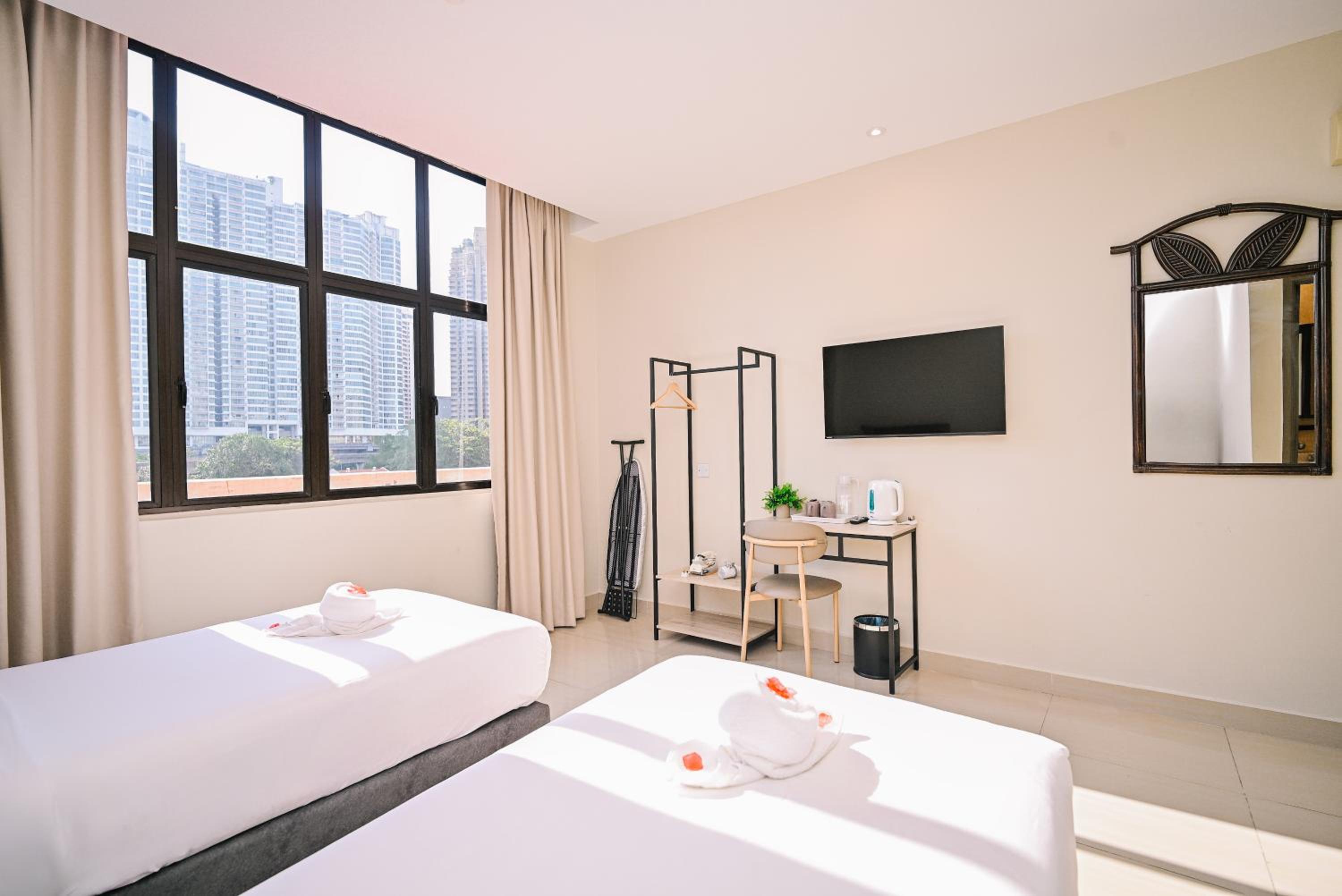 Deluxe Twin Room
