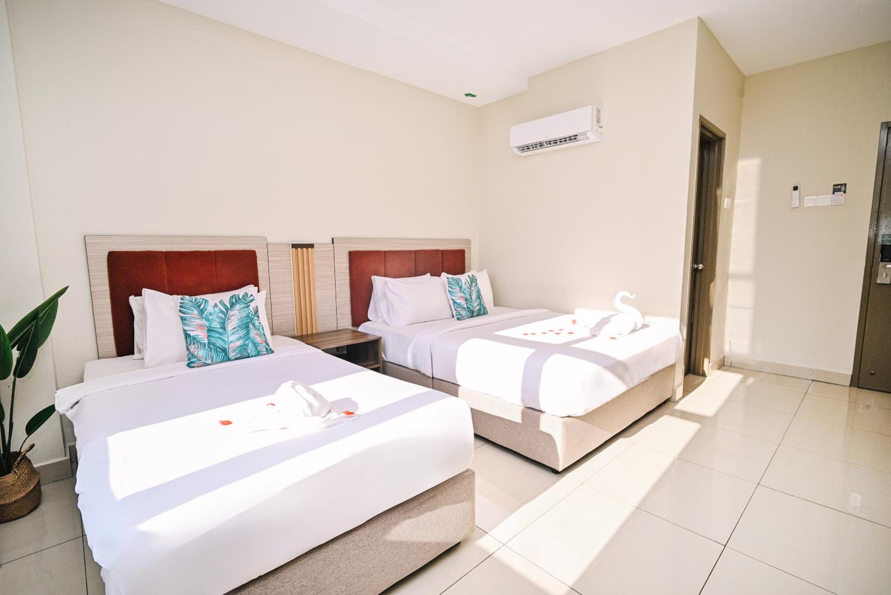 Deluxe Triple Room