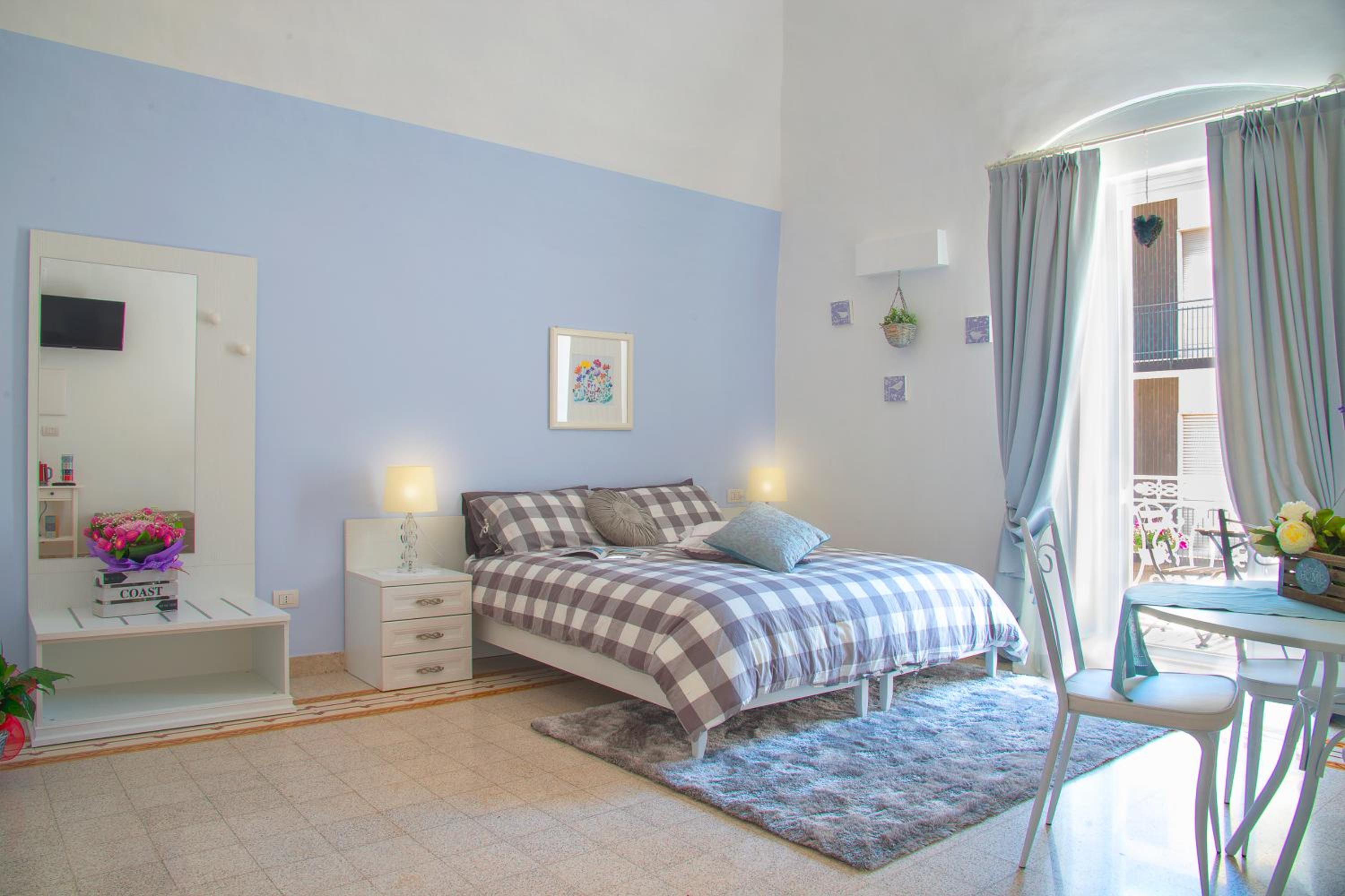 Junior Suite with Balcony photo 2