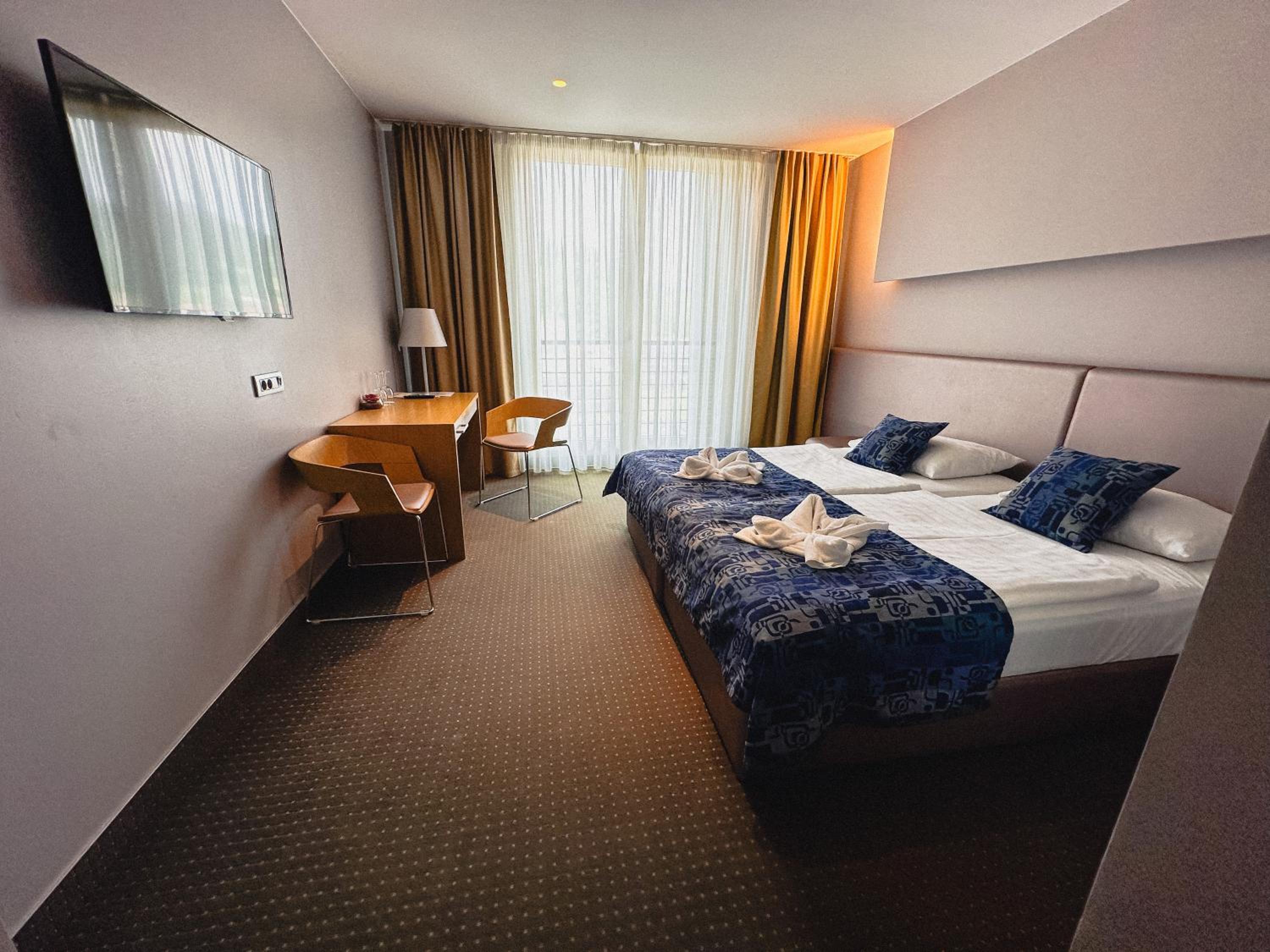 Economy Double Room photo 2