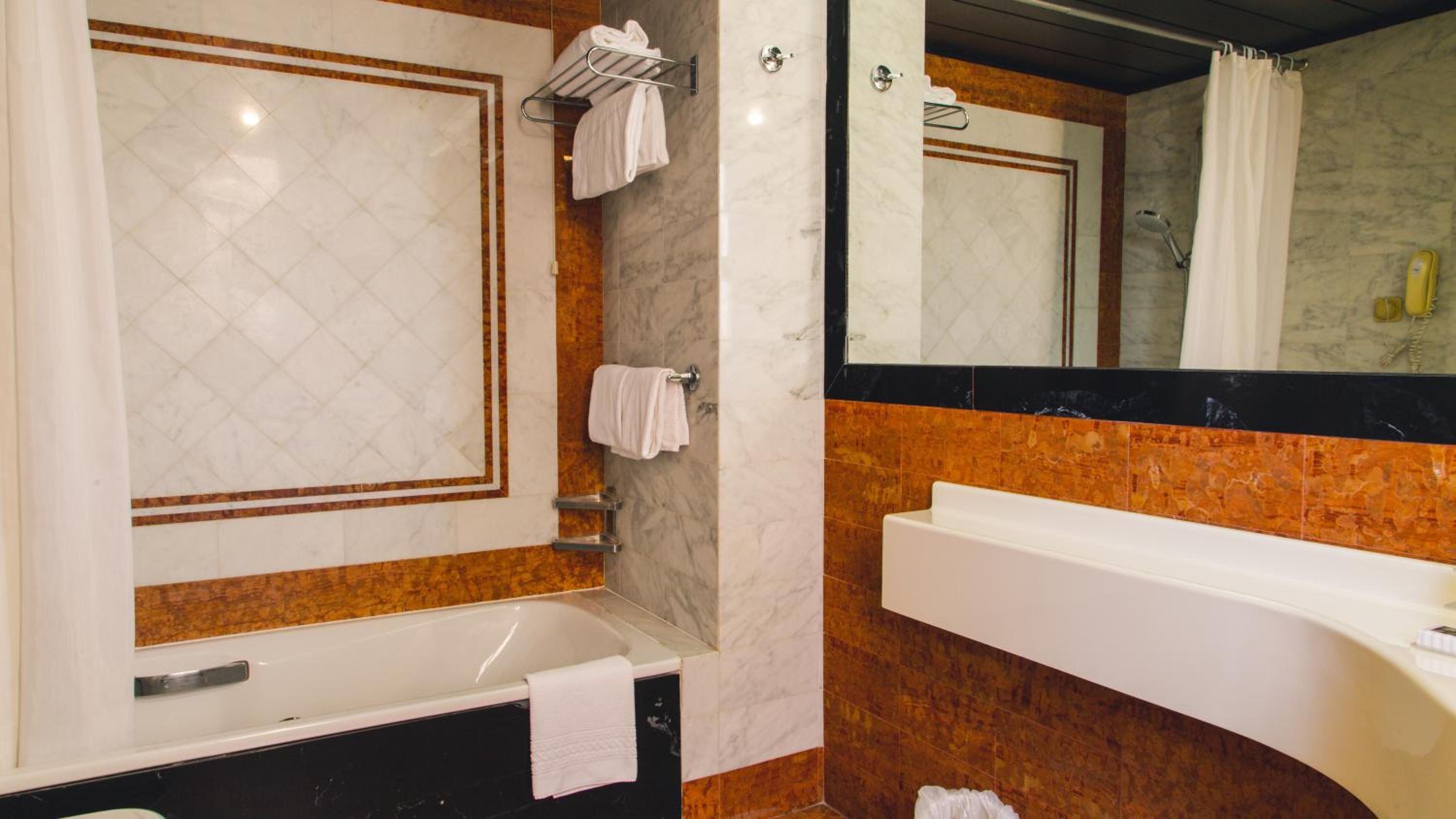 Classic Double Room (1 Adult) - Photo 3