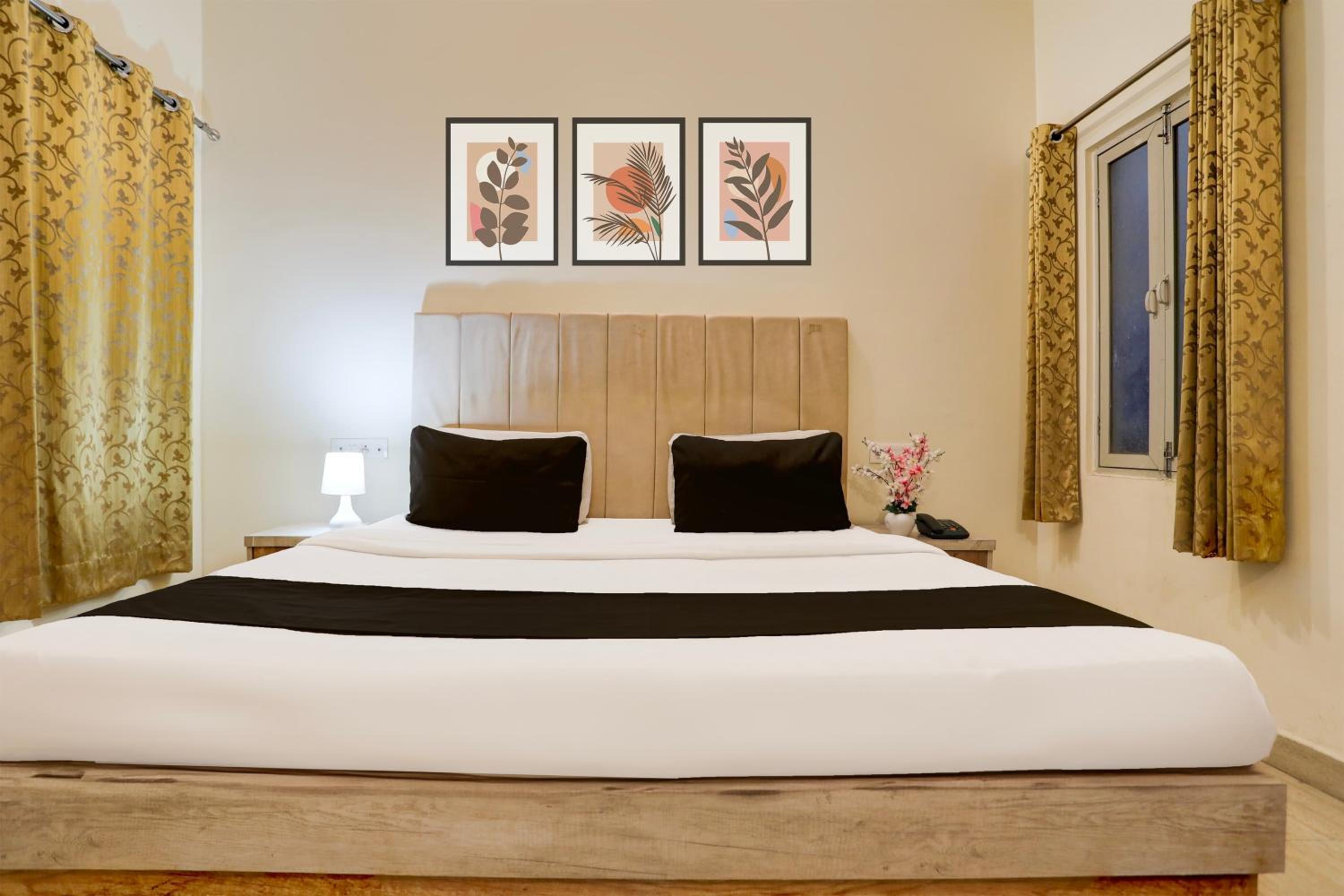 Deluxe Triple Room photo 2