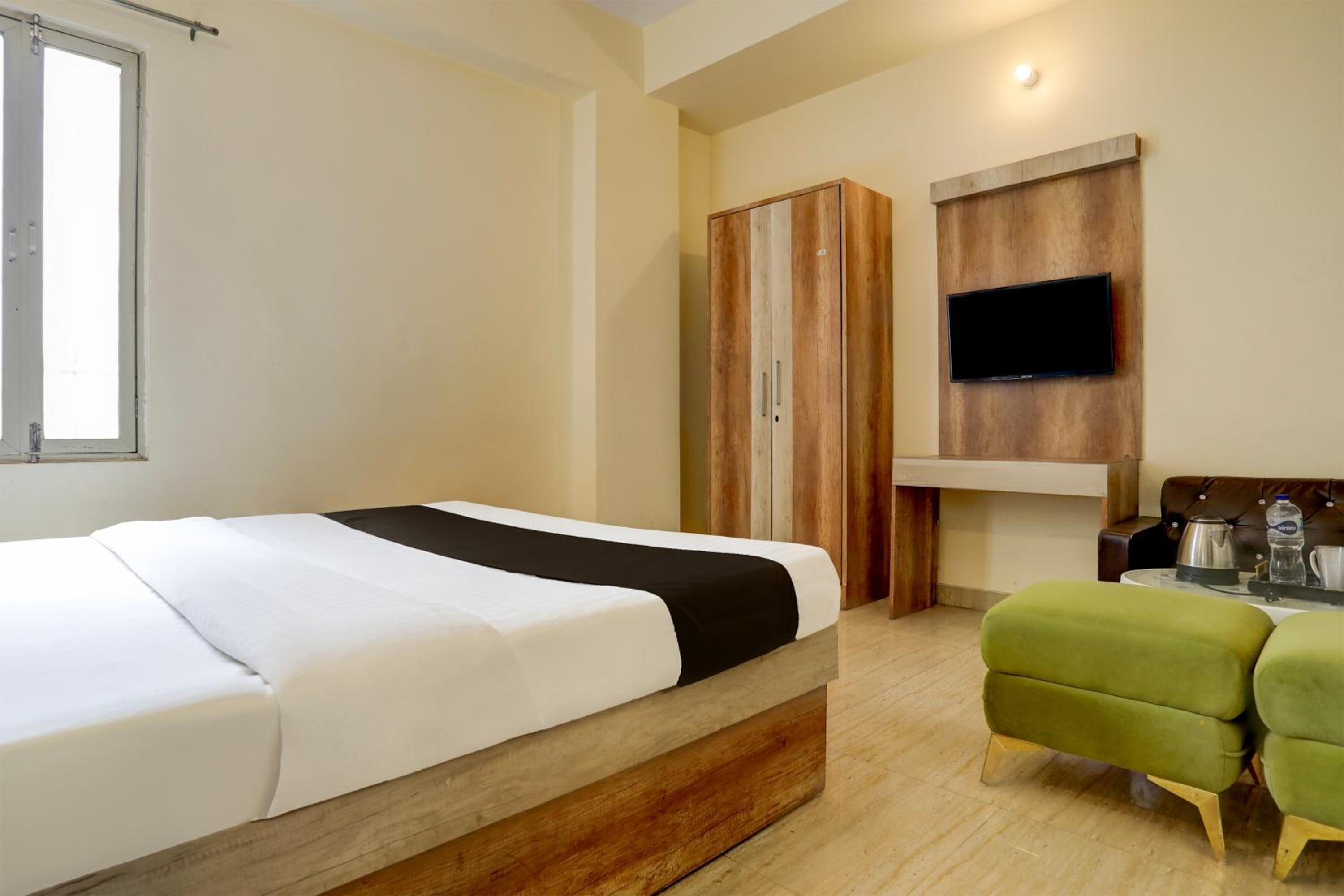 Deluxe Triple Room photo 3