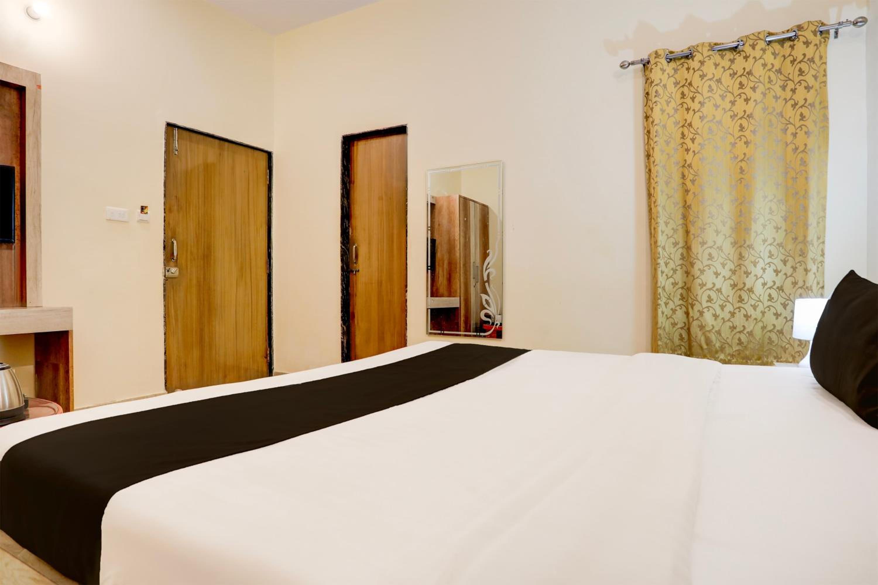 Deluxe Triple Room photo 3