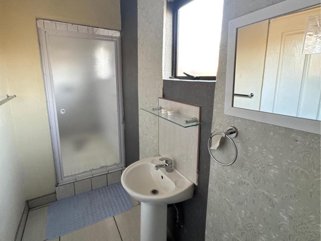 Triple Room - Photo 4