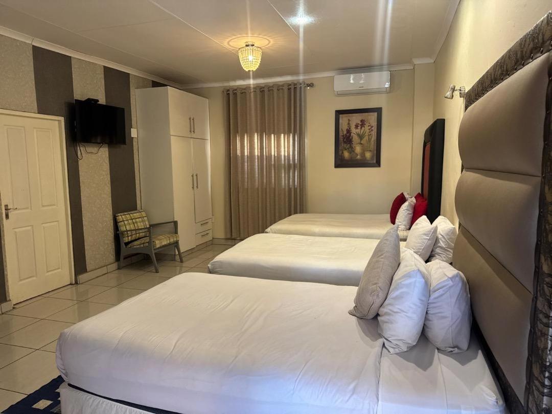 Triple Room - Photo 3