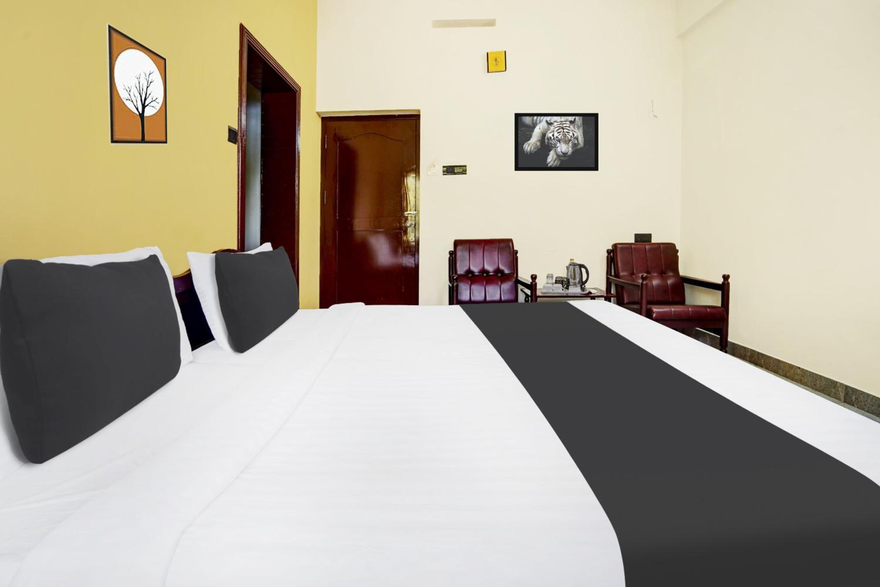Small Double Room photo 2