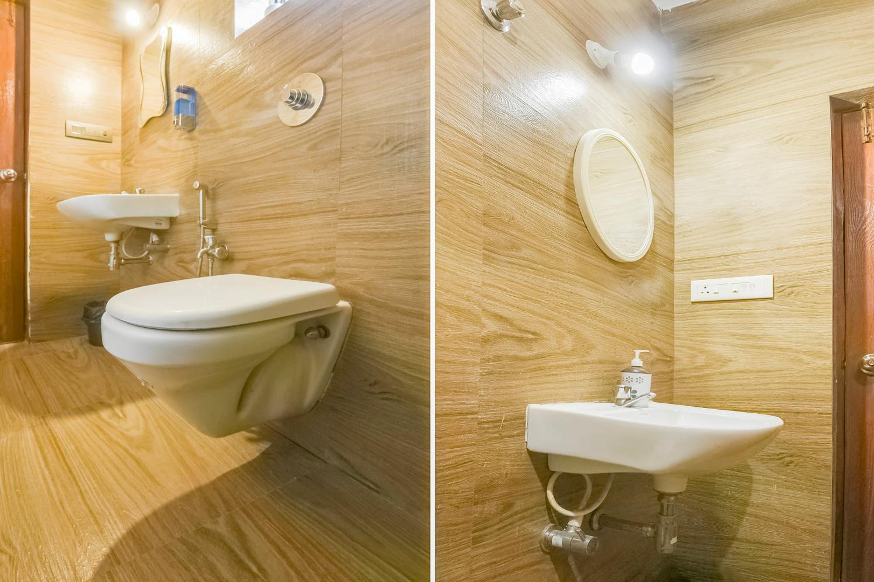 Triple Room with Bath photo 1