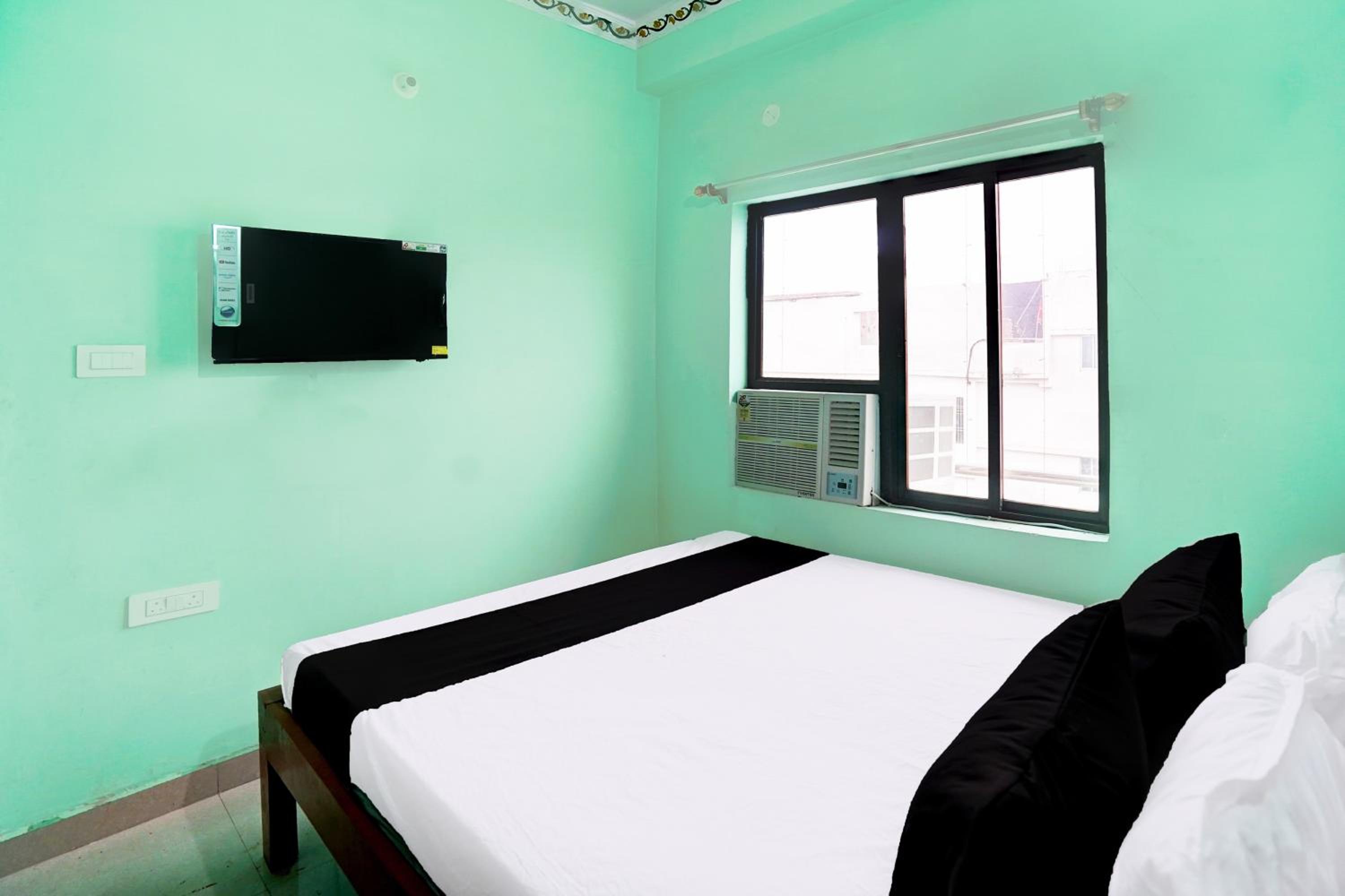 Deluxe Triple Room photo 2