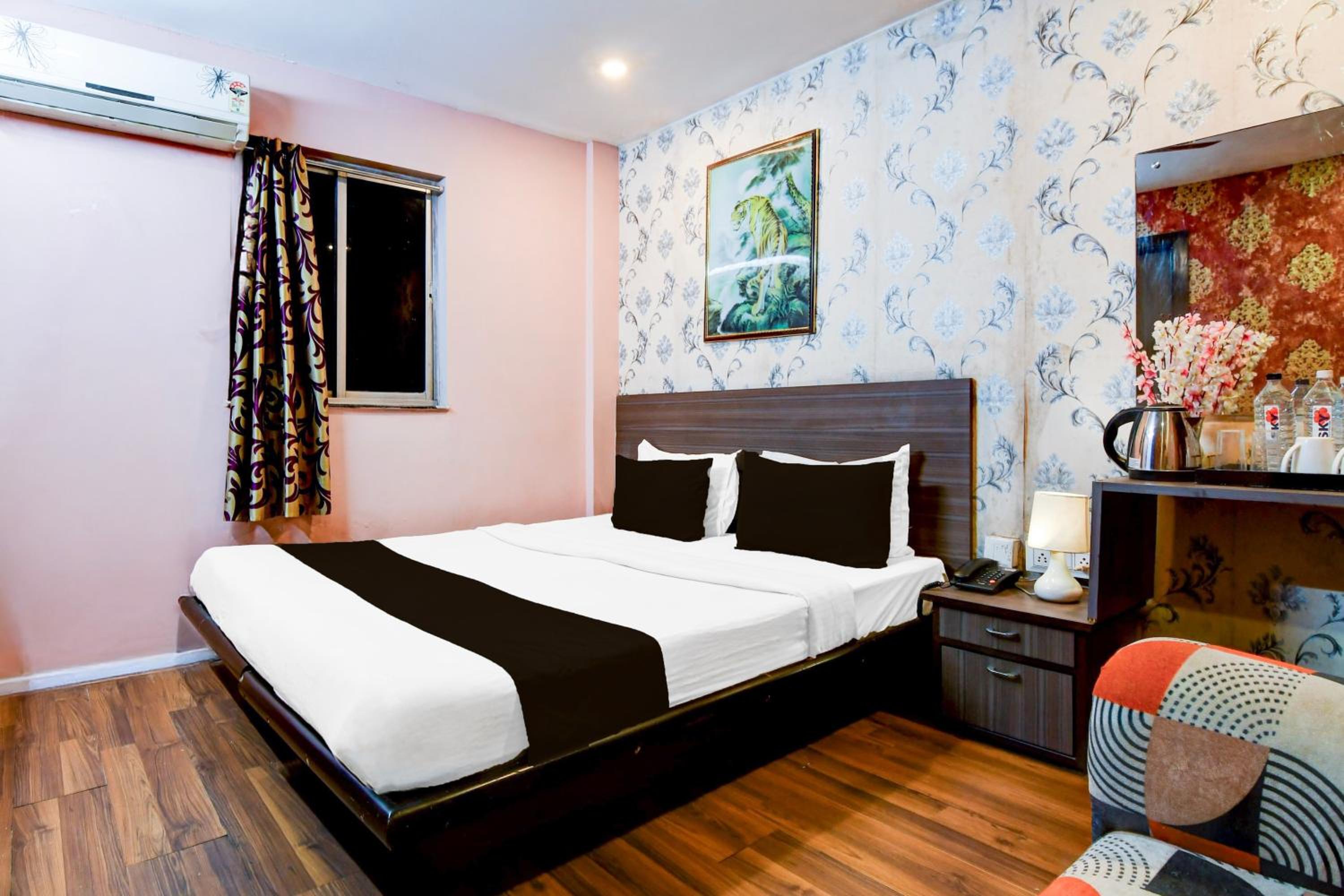 Single Room photo 2
