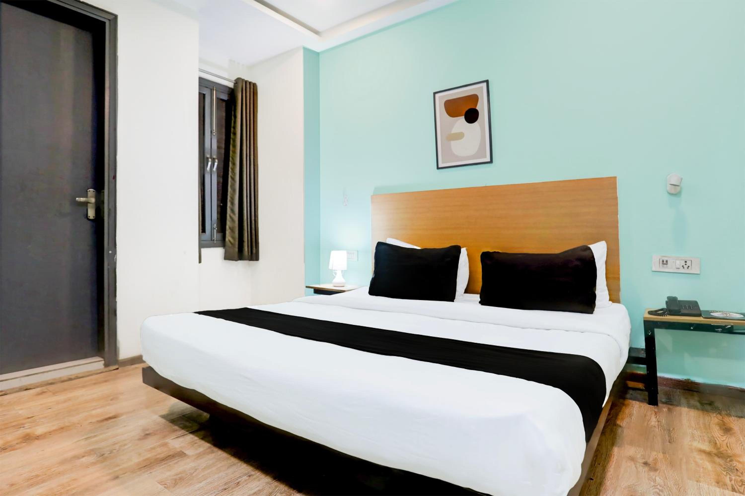 Triple Room with Balcony