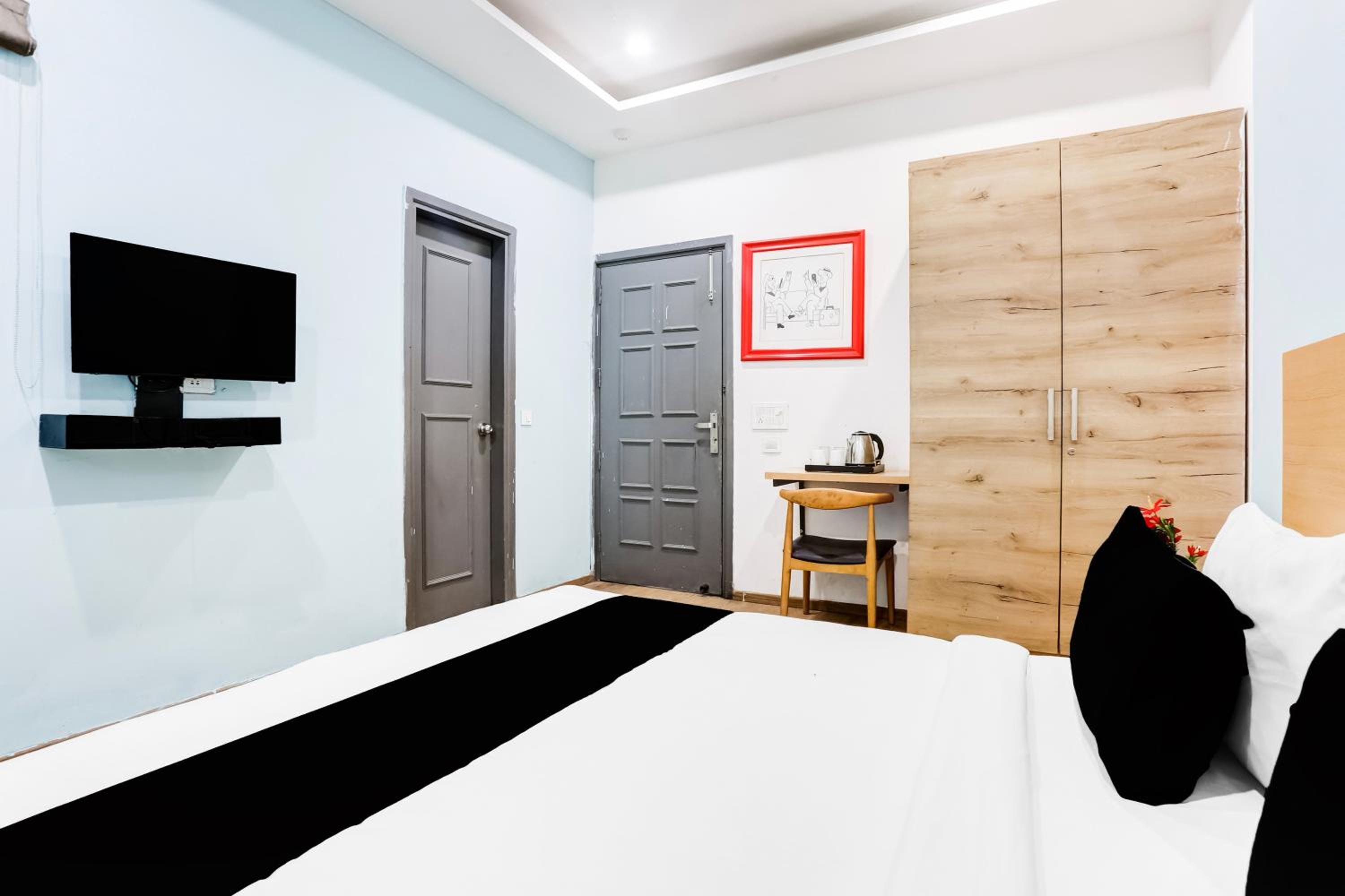 Triple Room with Balcony