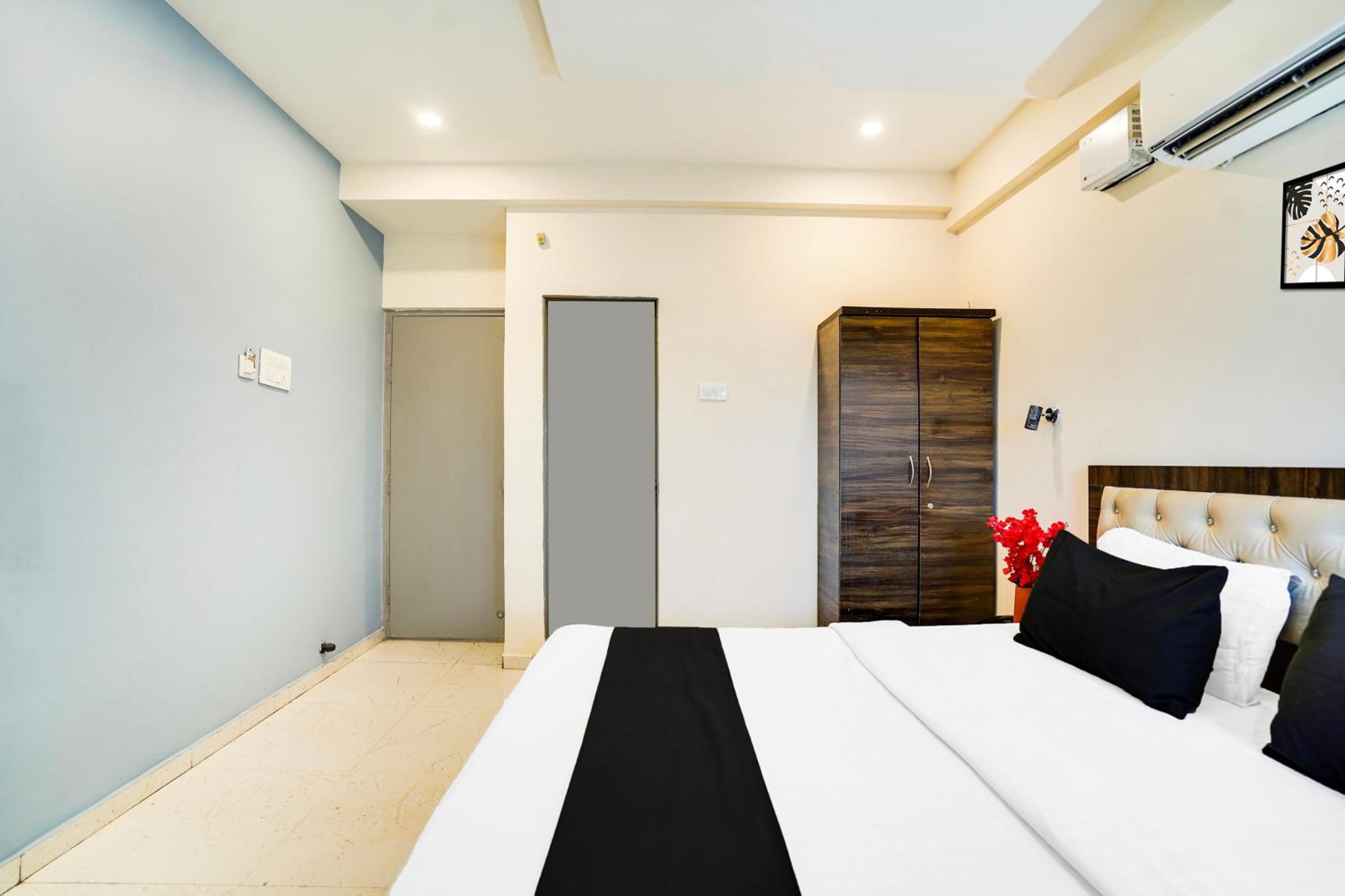 Deluxe Triple Room photo 3