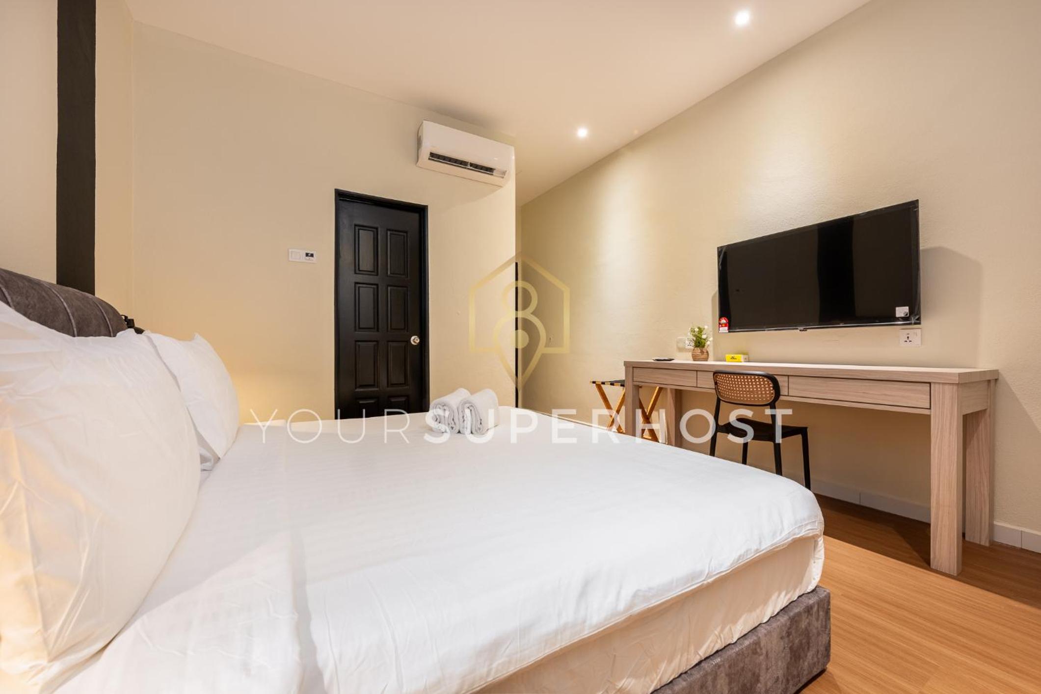 Superior King Suite