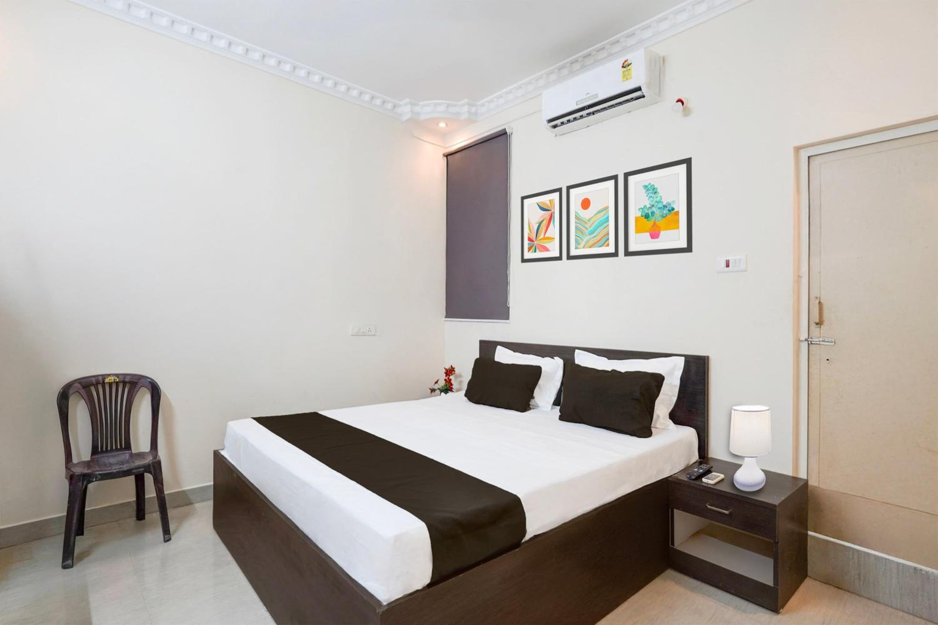 Standard Double Room photo 2