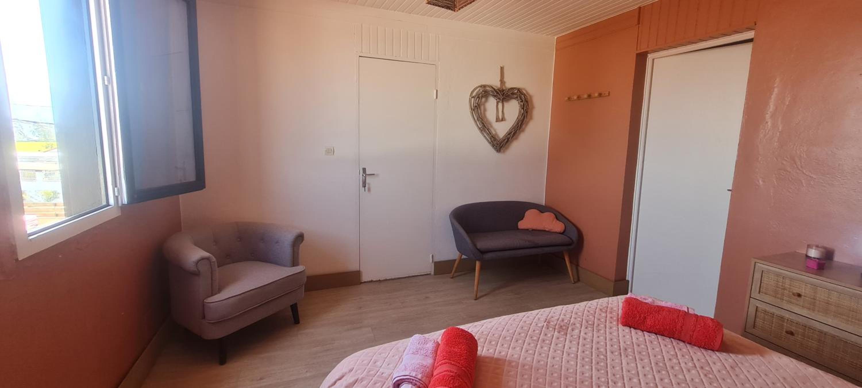 Superior Quadruple Room photo 2