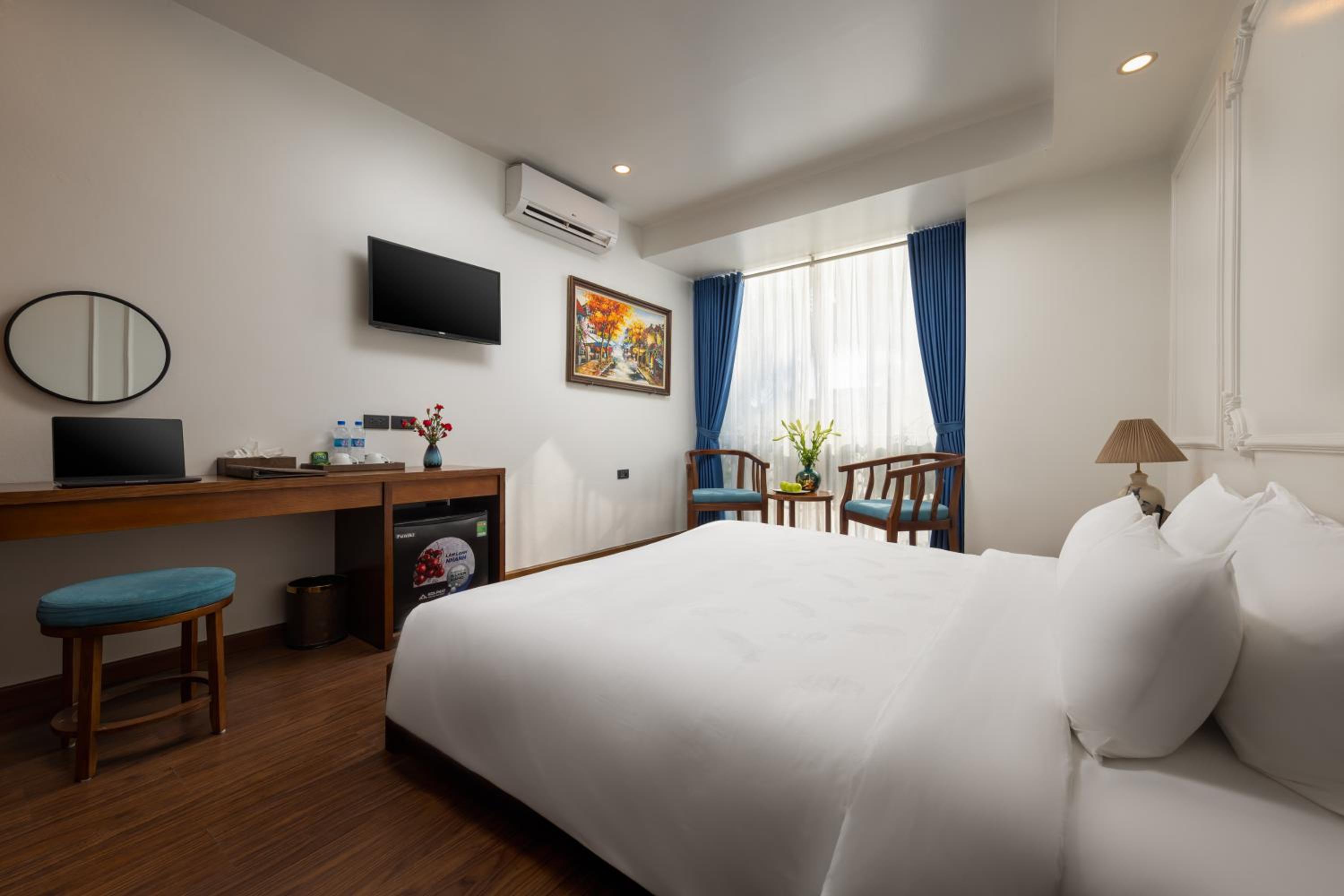 Executive Suite photo 2