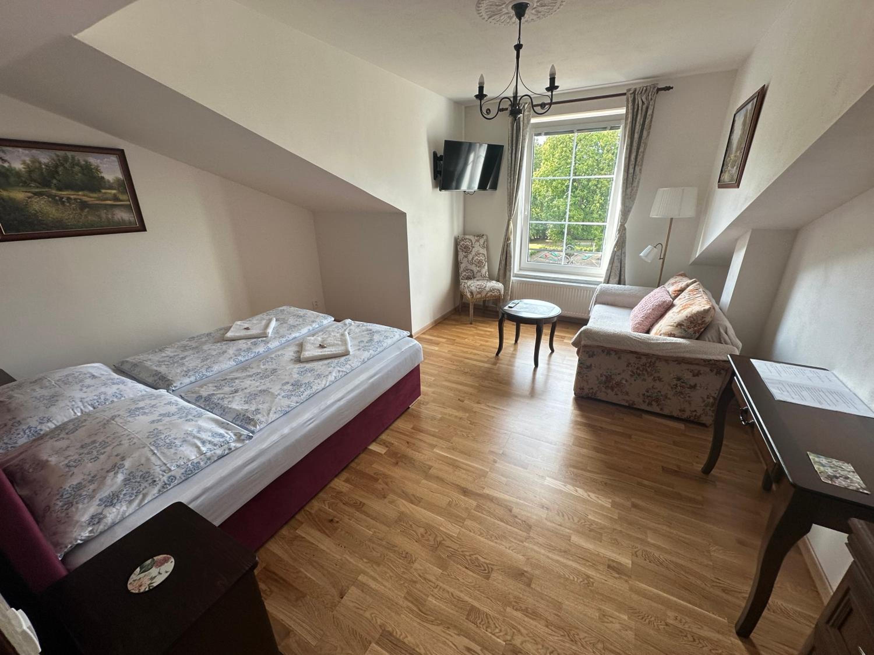 Deluxe Double Room photo 2