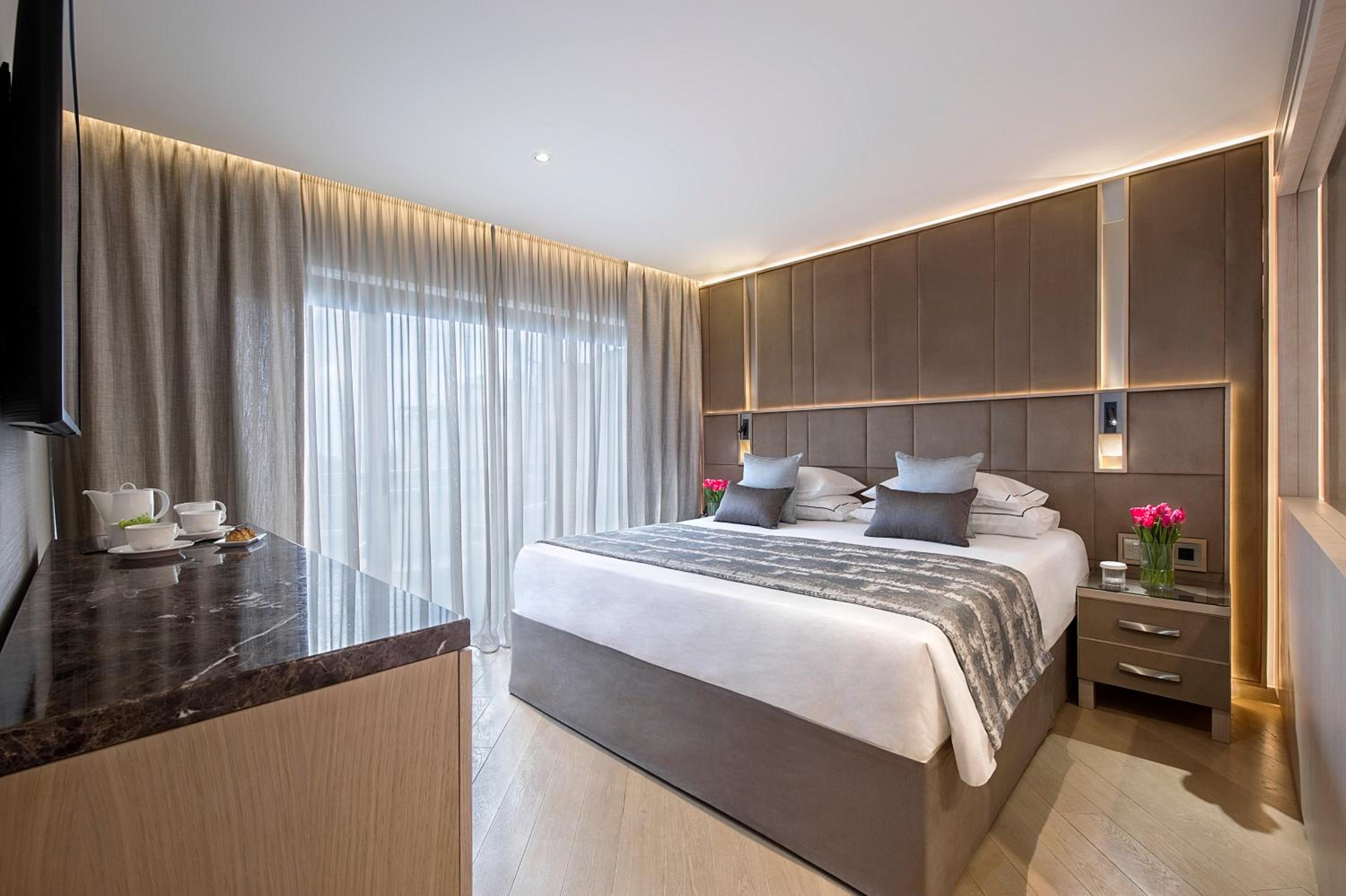 One Bedroom Grand Suite