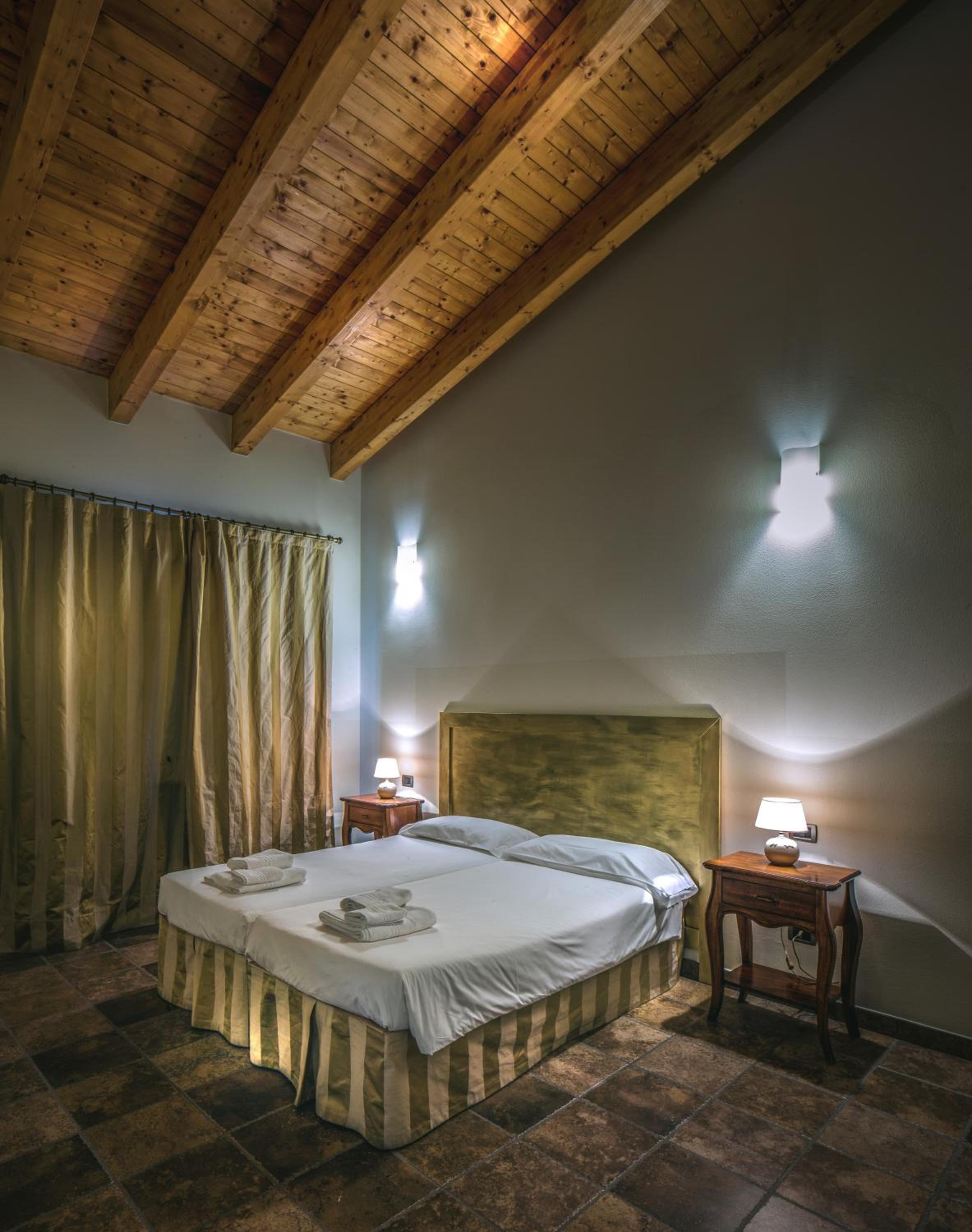 Double or Twin Room photo 3