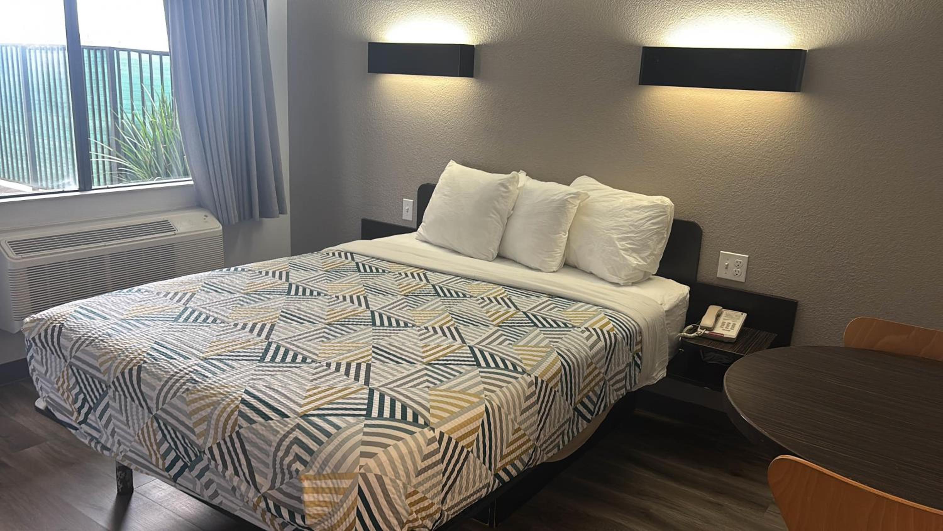 Deluxe Queen Room photo 1
