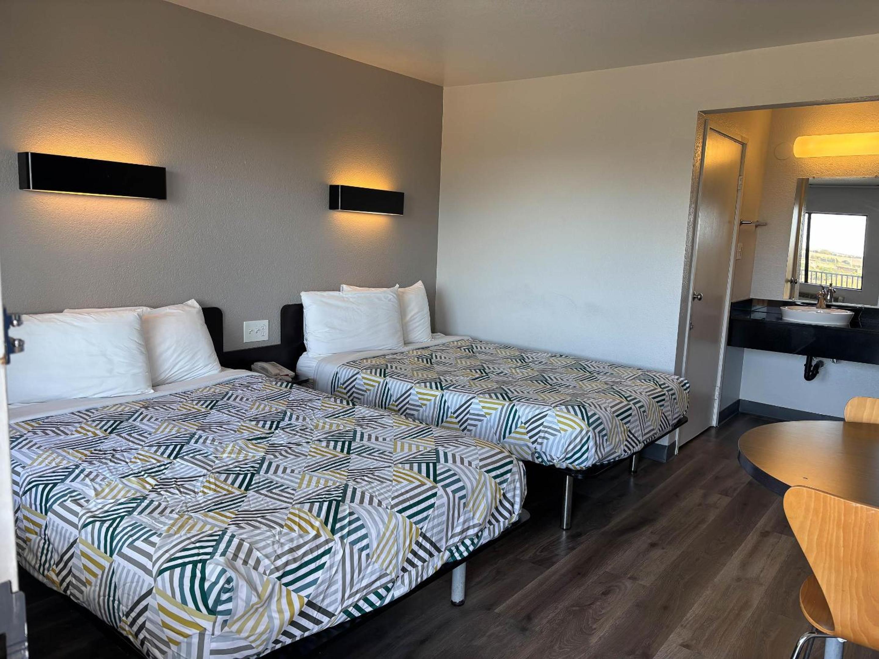 Deluxe Quadruple Room photo 3