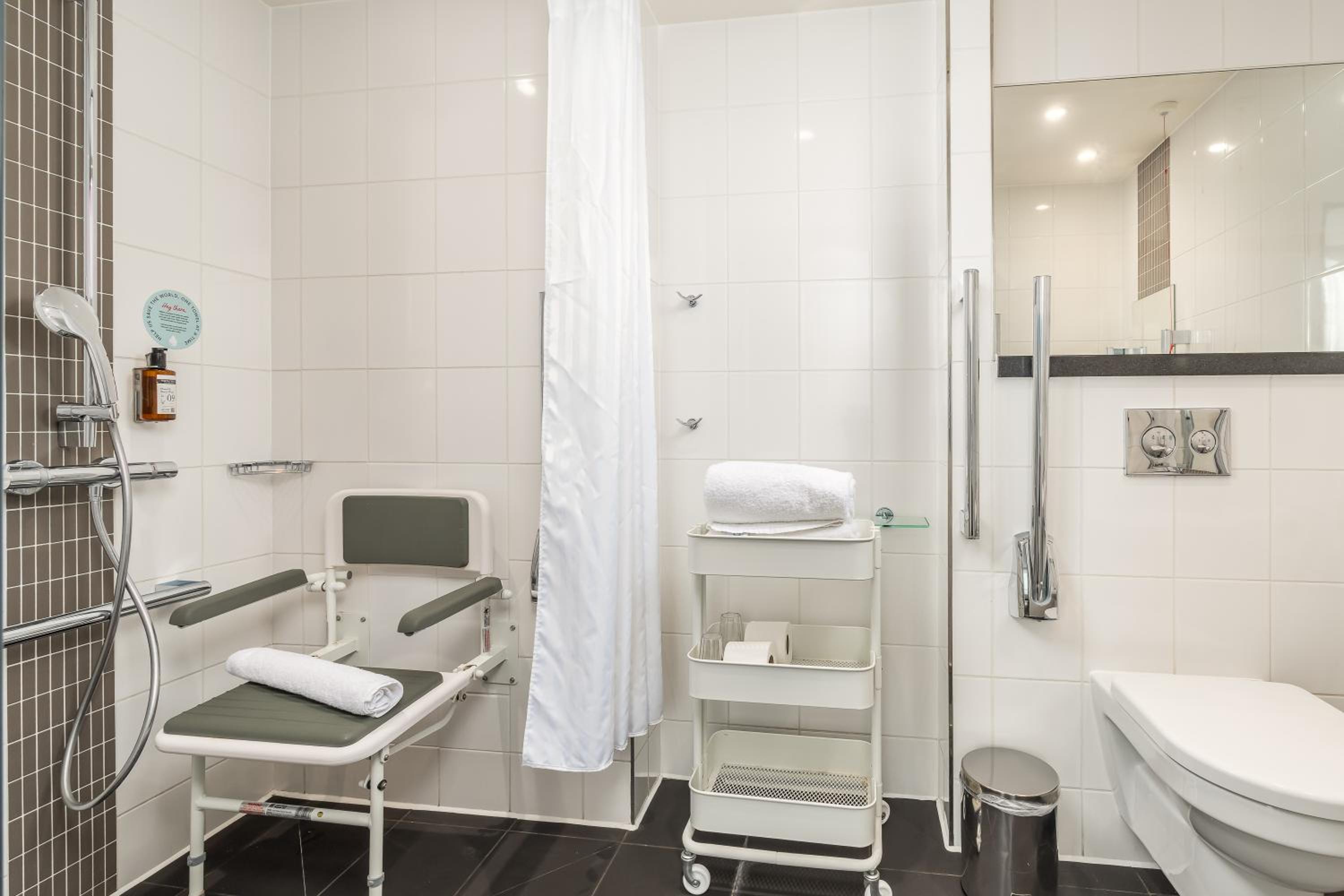 Accessible Twin room with Window