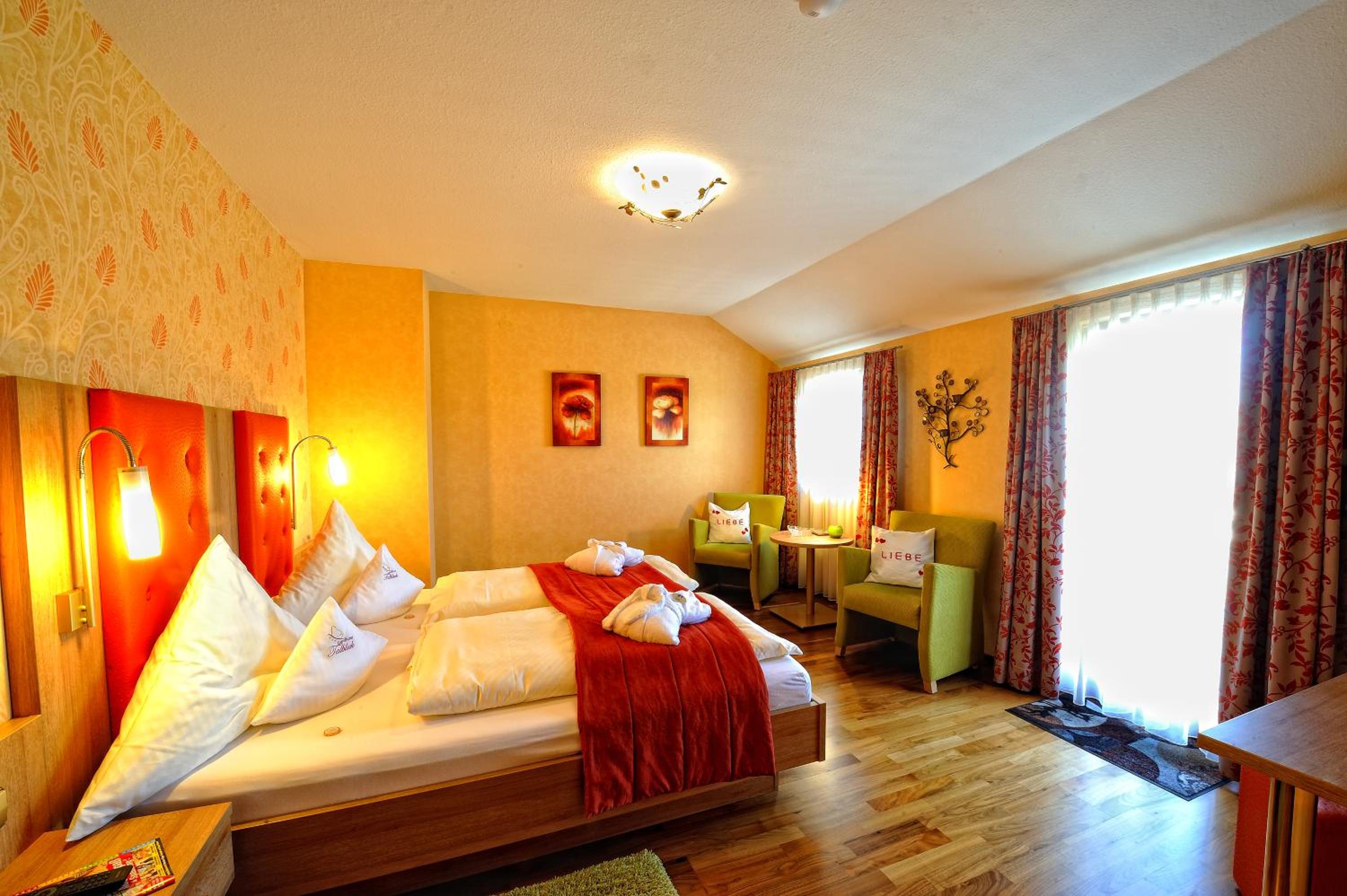 Double Room with Balcony photo 3