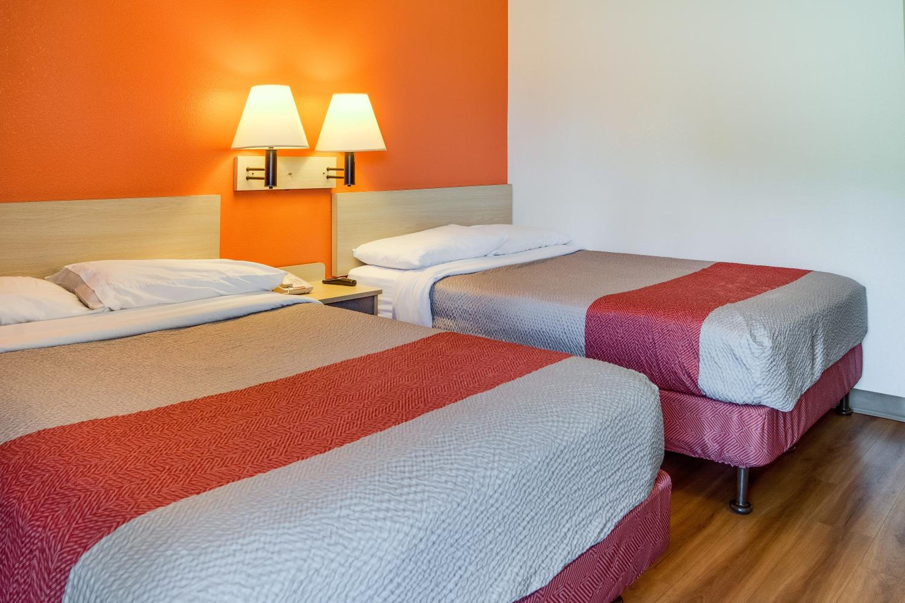 Quadruple Room - Non-Smoking photo 1