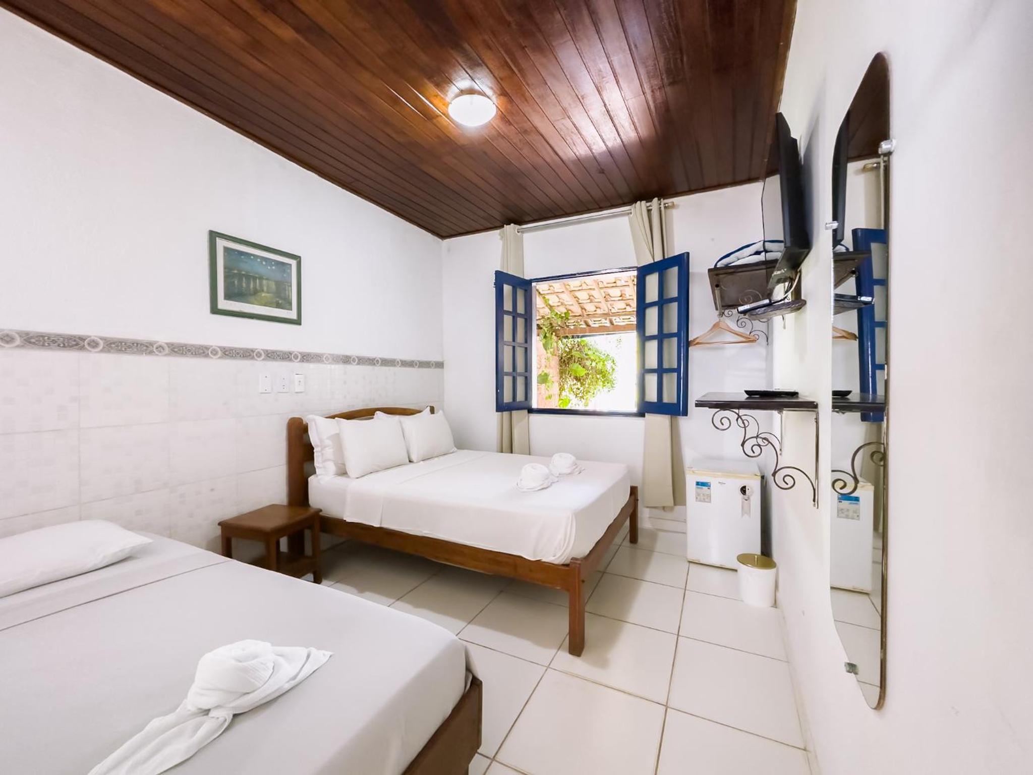 Standard Triple Room - Photo 11