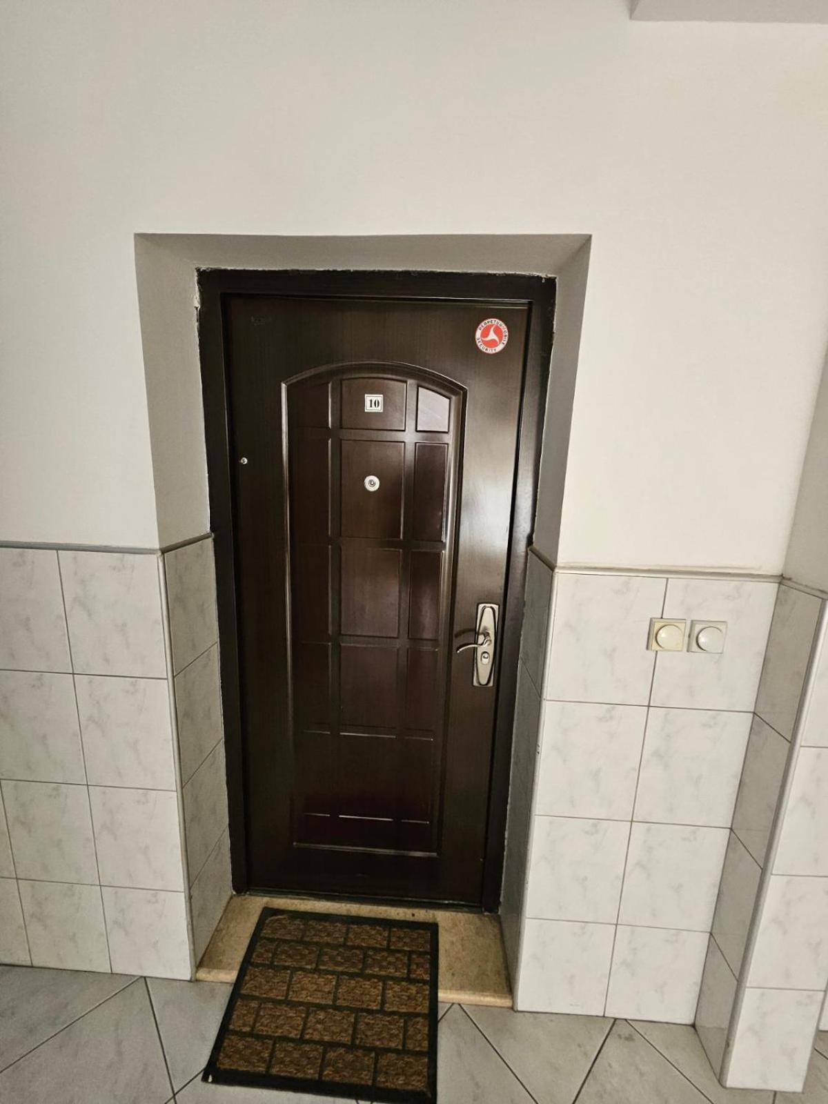 Two-Bedroom Apartment with Balcony photo 2