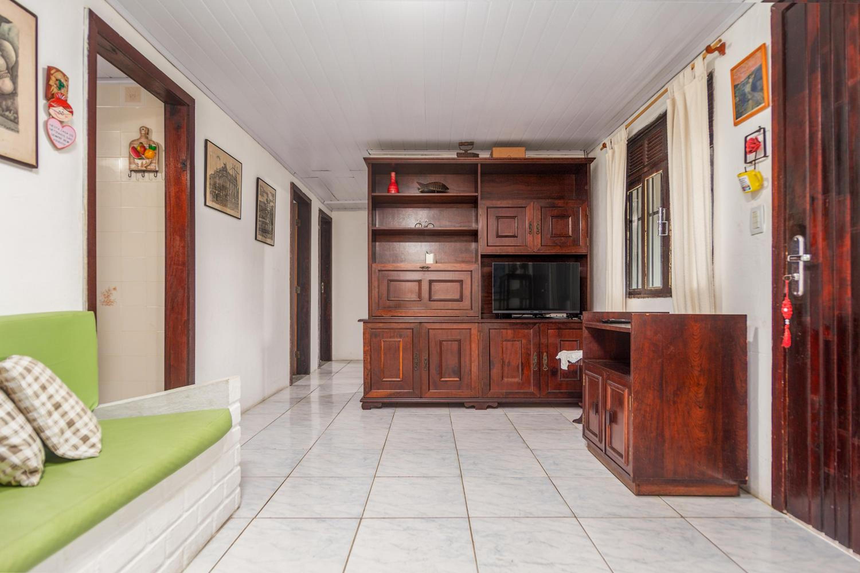 Three-Bedroom House photo 1