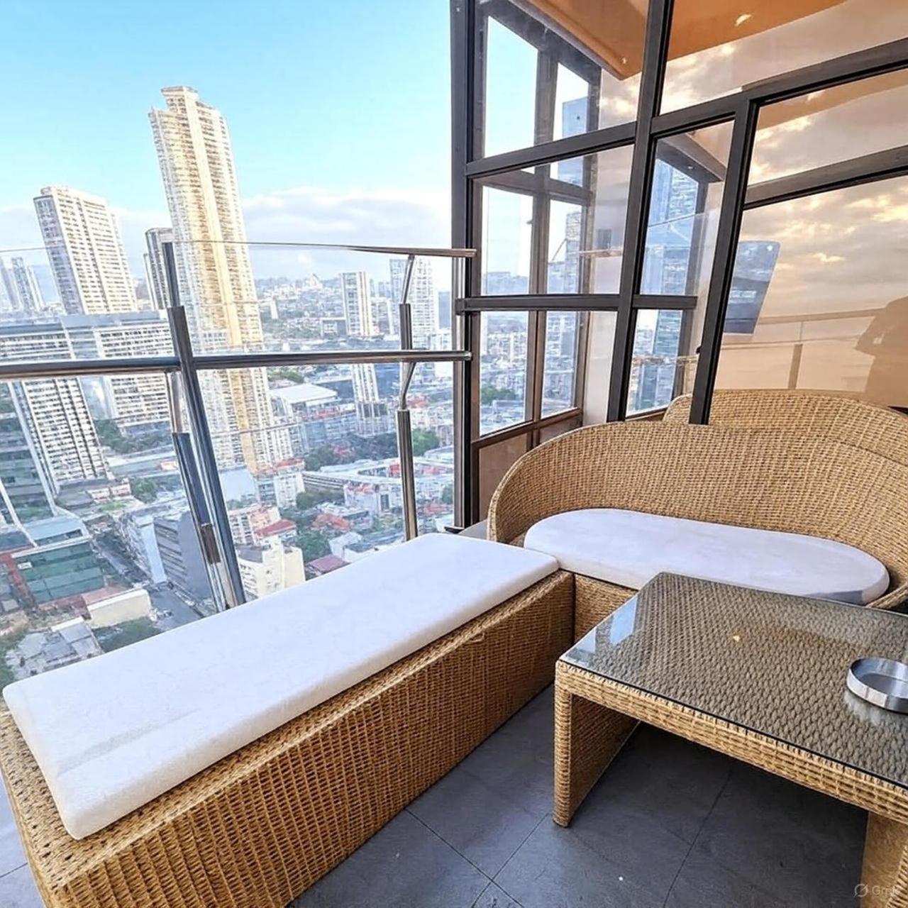 Three-Bedroom Premium Apartment with Balcony
